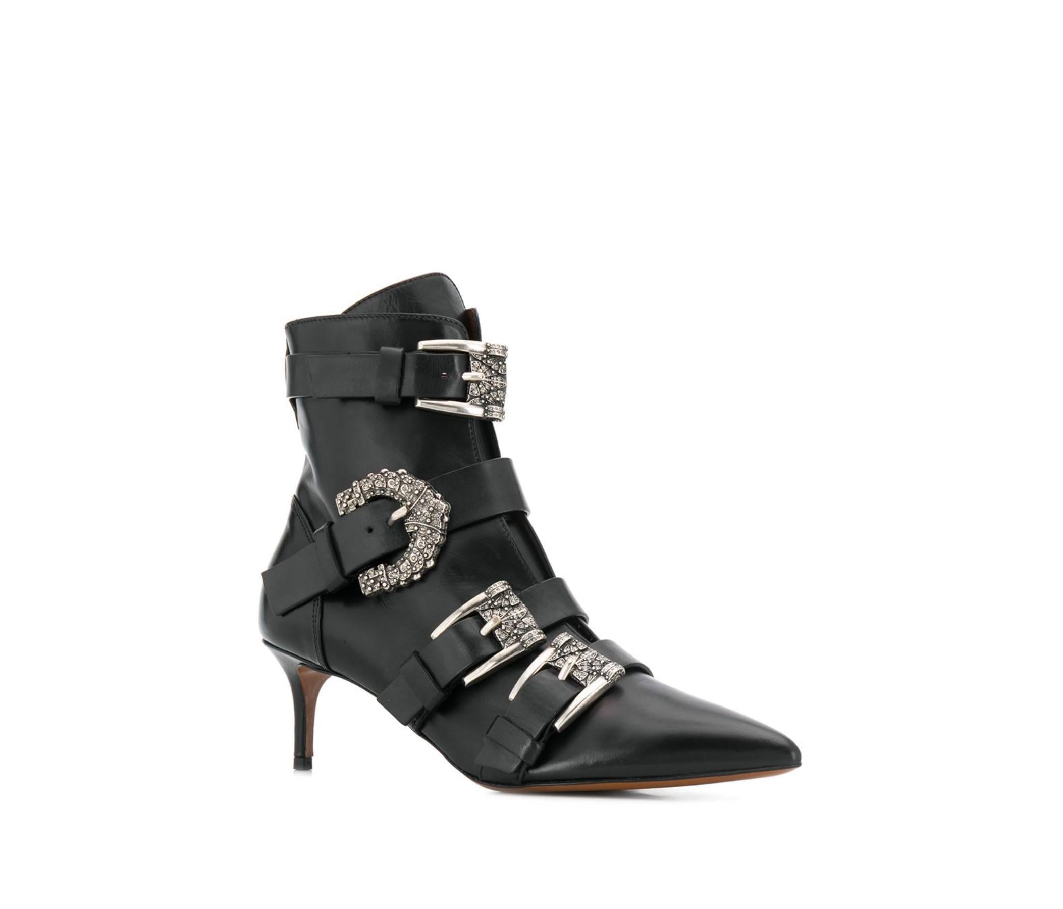 The Etro Fall 2019 Runway side buckle black leather ankle boots features embellished buckles, a pointed toe, and 2.4 inch heel. Brand new with shoebox included. Made in Italy.

Size: 40 (IT)

Measurements (taken from Italian size 39):
Circumference: