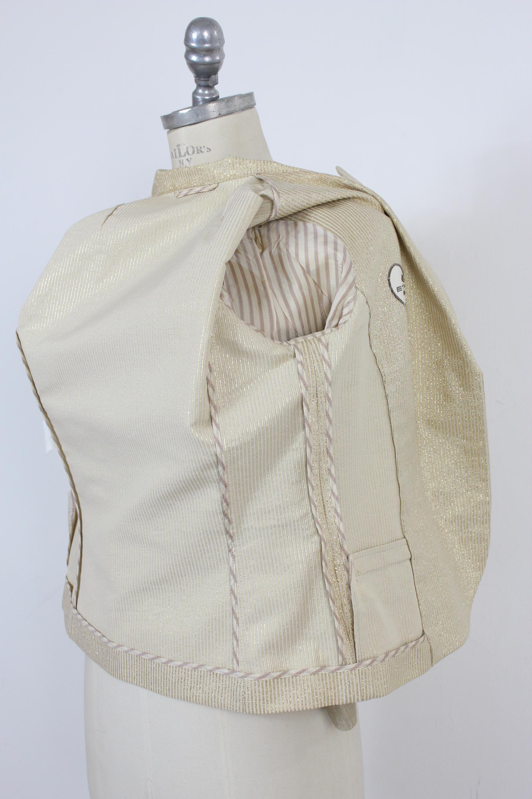 Etro Short Shiny Jacket Beige Gold Pinstripe Insert 3/4 Sleeves 2000s Cotton For Sale 3