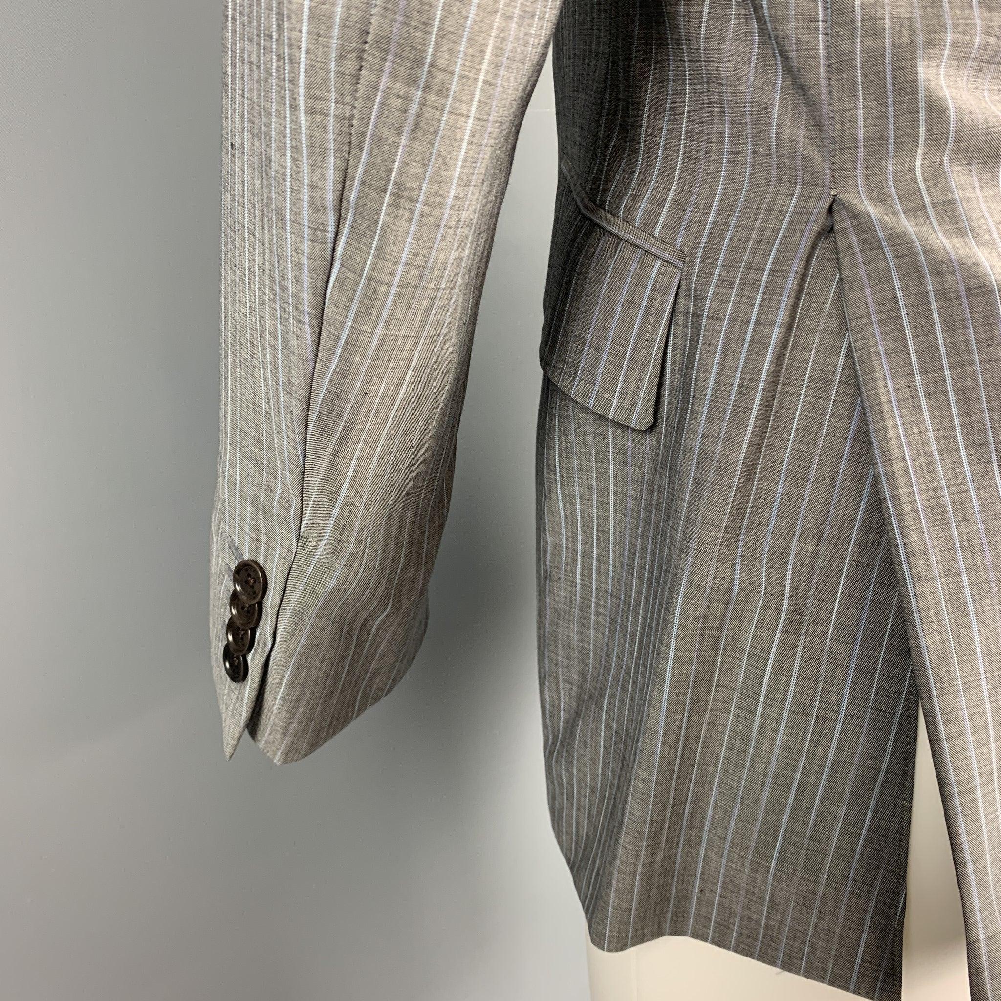 ETRO tailleur régulier gris à rayures en laine/mohair à revers clouté taille 38 en vente 1
