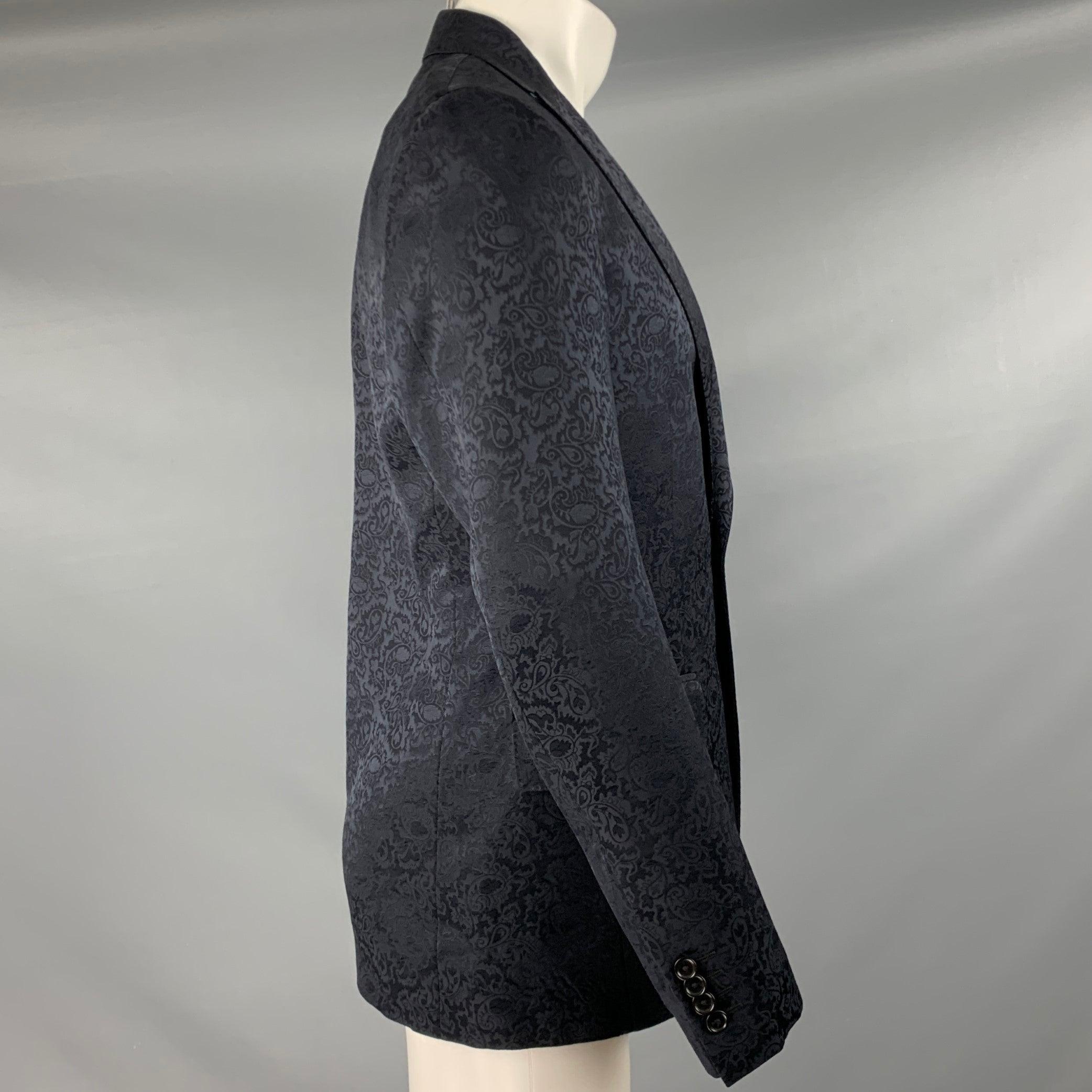 ETRO Size 40 Black Paisley Wool Blend Peak Lapel Sport Coat In Excellent Condition In San Francisco, CA