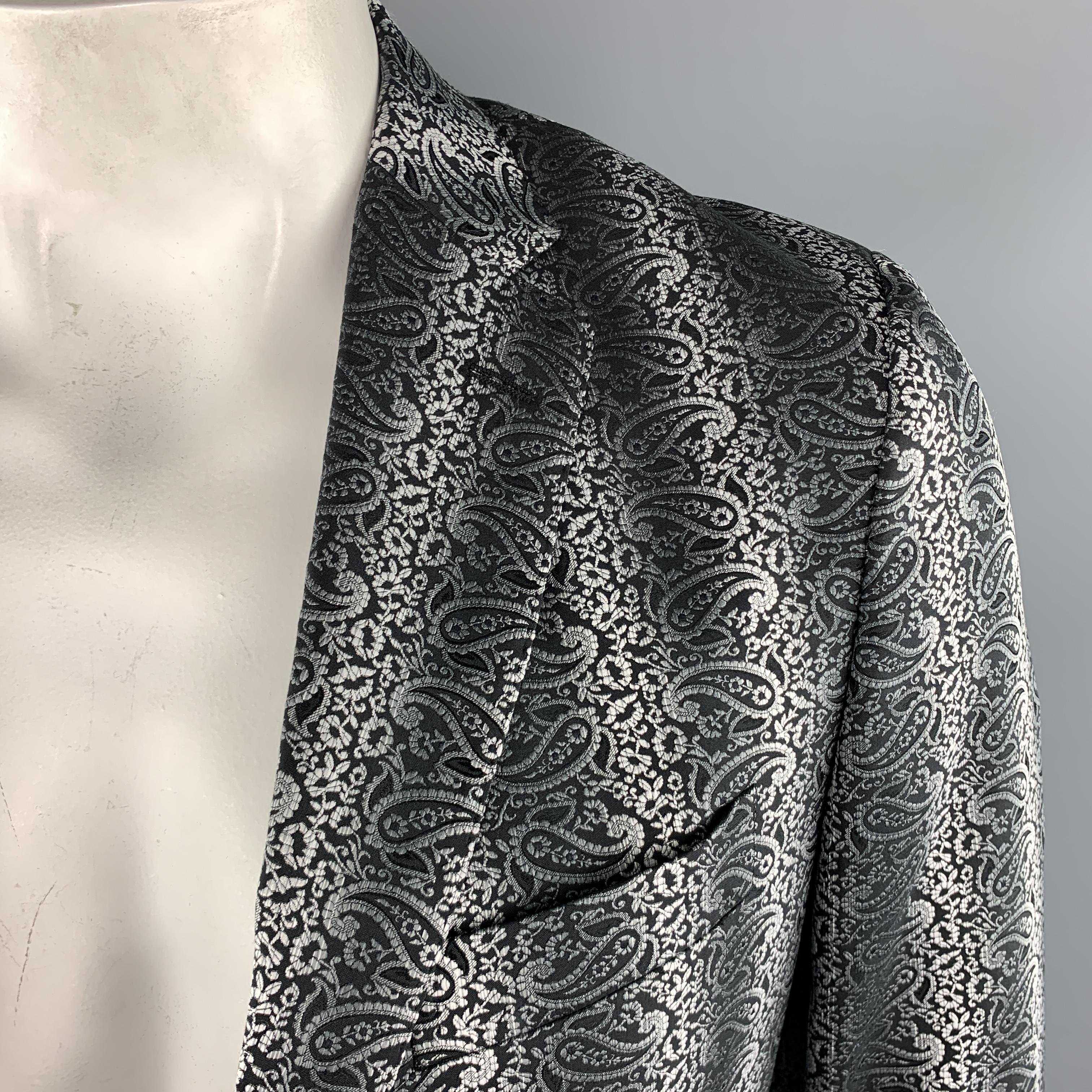 ETRO Size 42 Black & Grey Paisley Jacquard Polyester Notch Lapel Sport Coat In Excellent Condition In San Francisco, CA