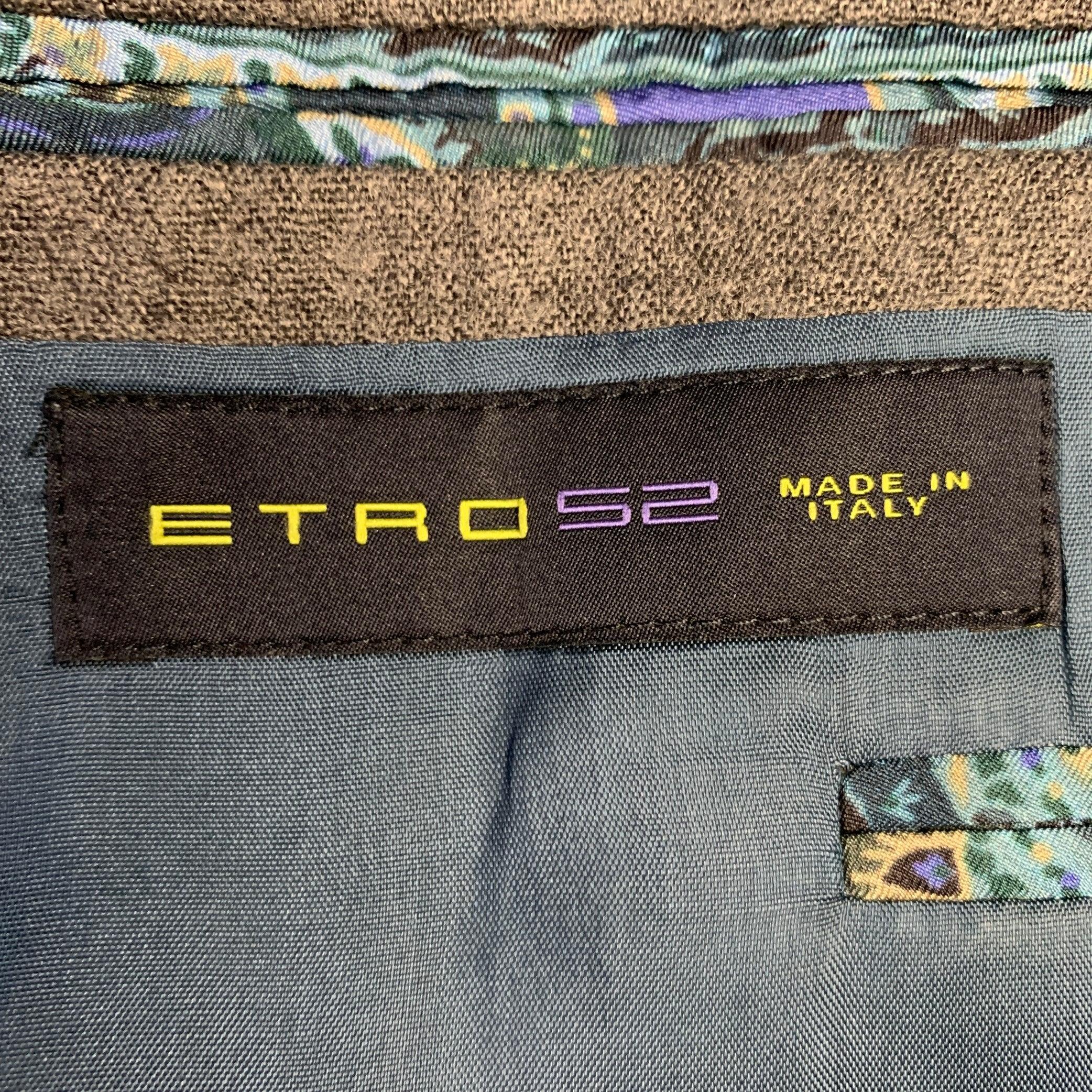 ETRO Size 42 Grey Wool Blend Paisley Trim Single Breasted Sport Coat For Sale 2