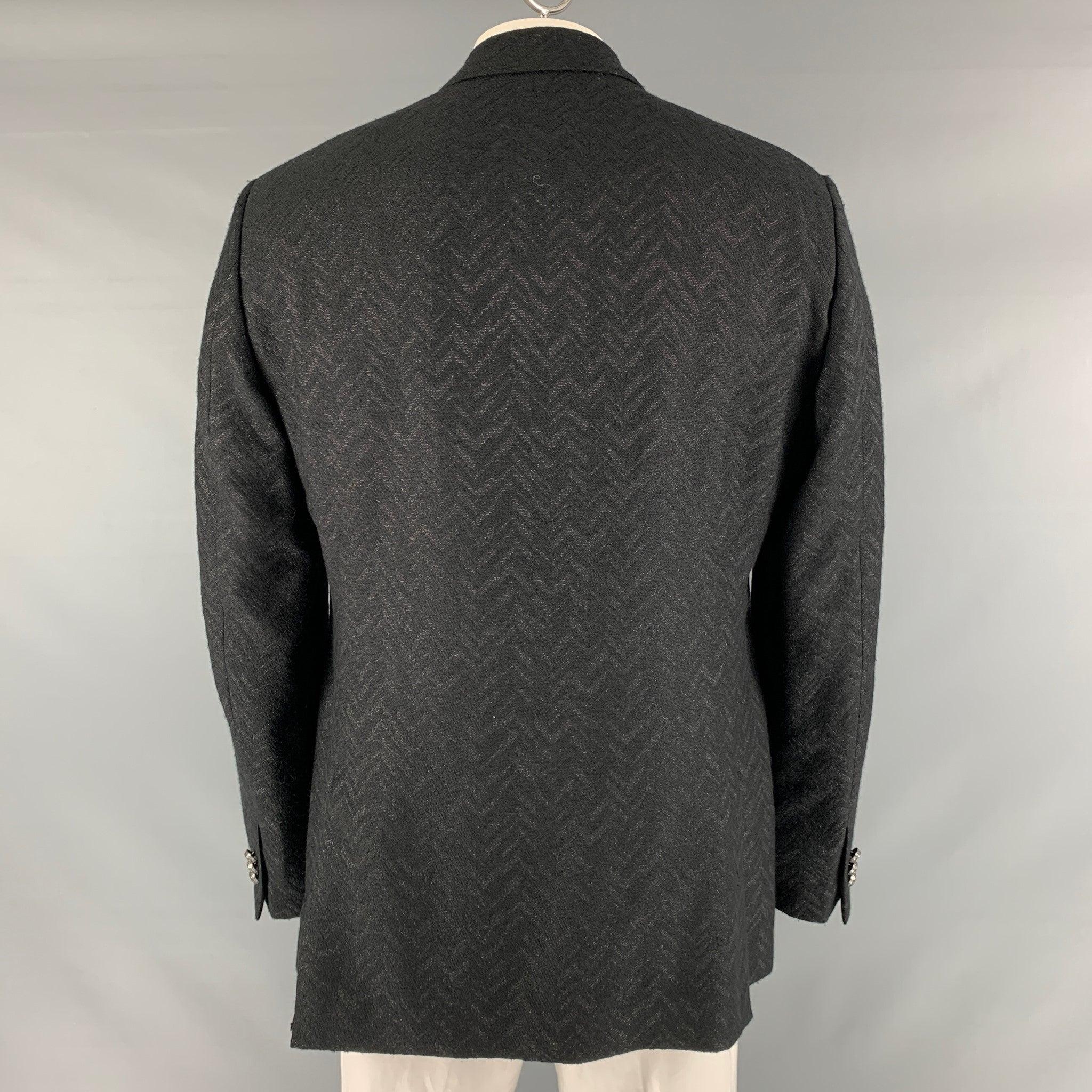 ETRO  Size 44 Black Metallic Chevron Wool Blend Peak Lapel Sport Coat In Excellent Condition For Sale In San Francisco, CA