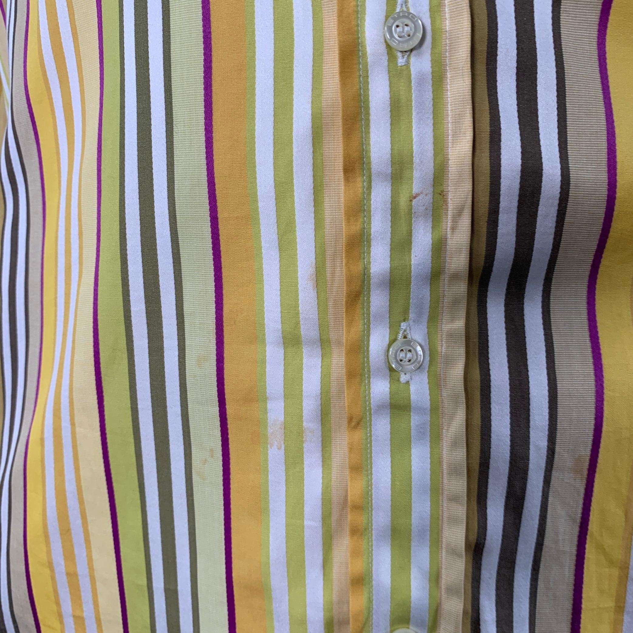 Uomo Etro taglia 44, camicia a maniche lunghe in cotone a righe bianche e verdi, con taglio curvo. in vendita