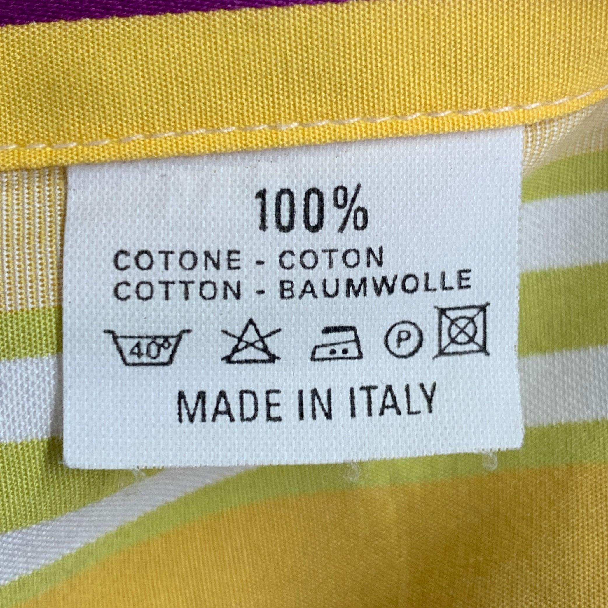 Etro taglia 44, camicia a maniche lunghe in cotone a righe bianche e verdi, con taglio curvo. in vendita 3
