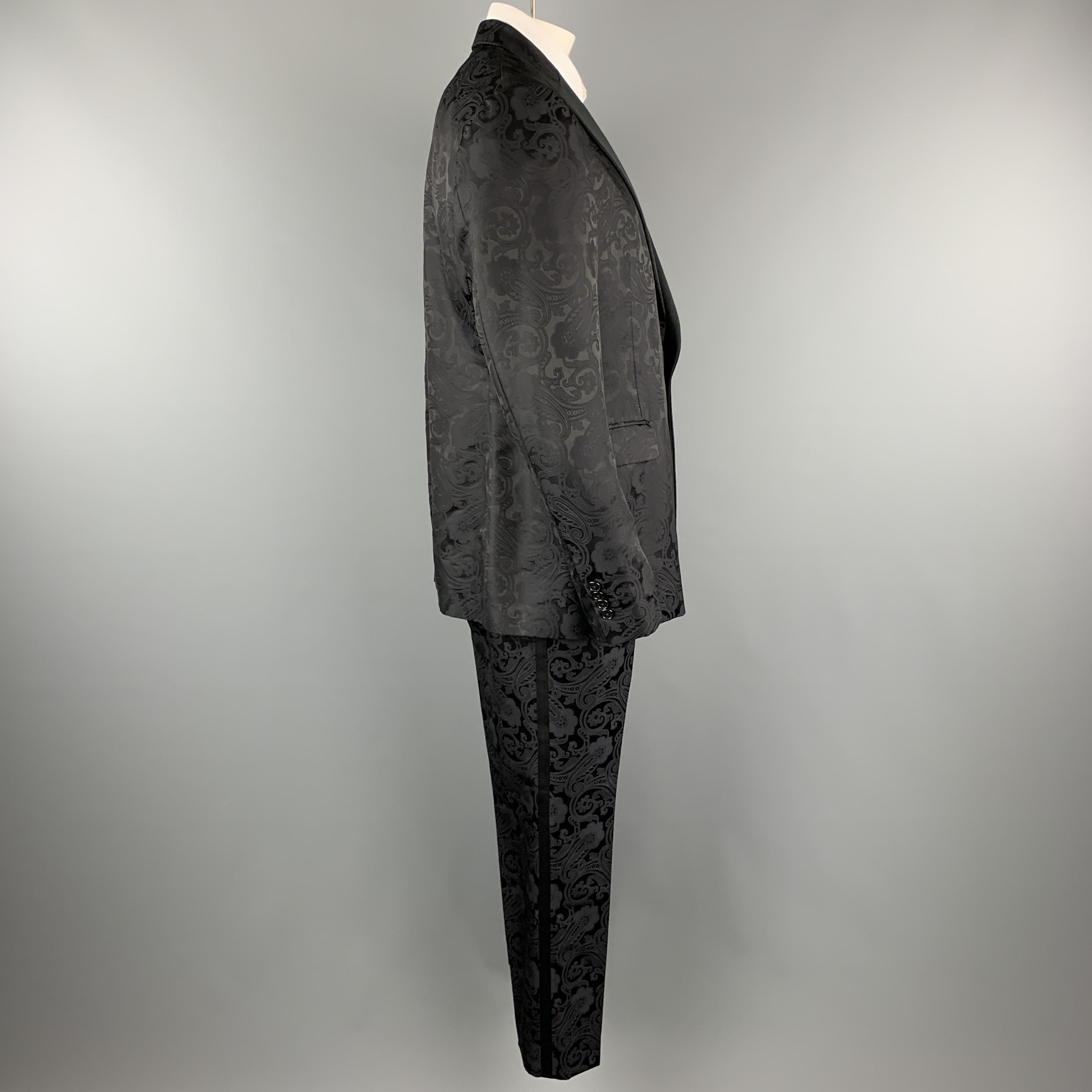 Men's ETRO Size 46 Black Paisley Wool / Silk Satin Peak Lapel Tuxedo