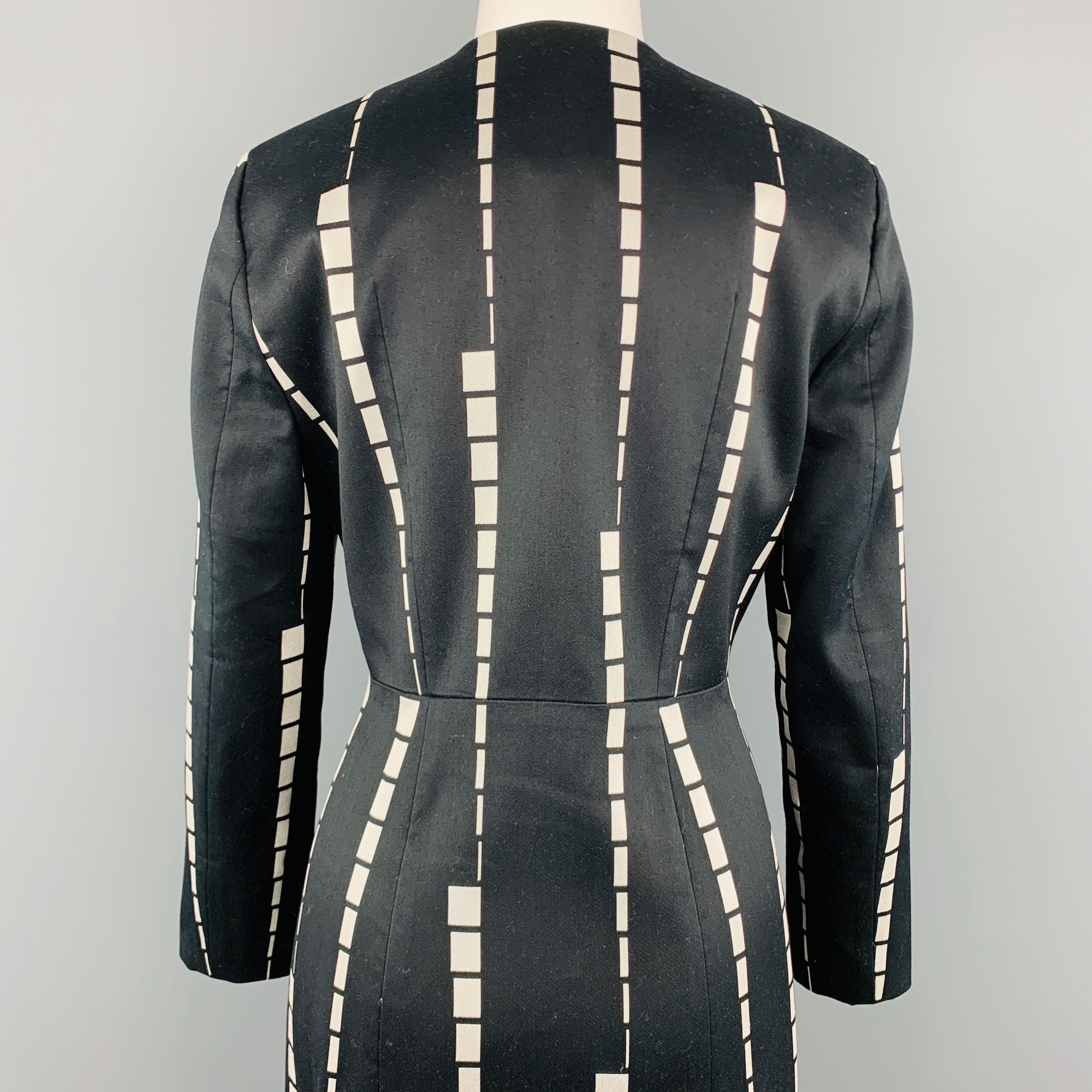 ETRO Size 6 Black & White Geometric Stripe V Neck PLeat Skirt Coat 2