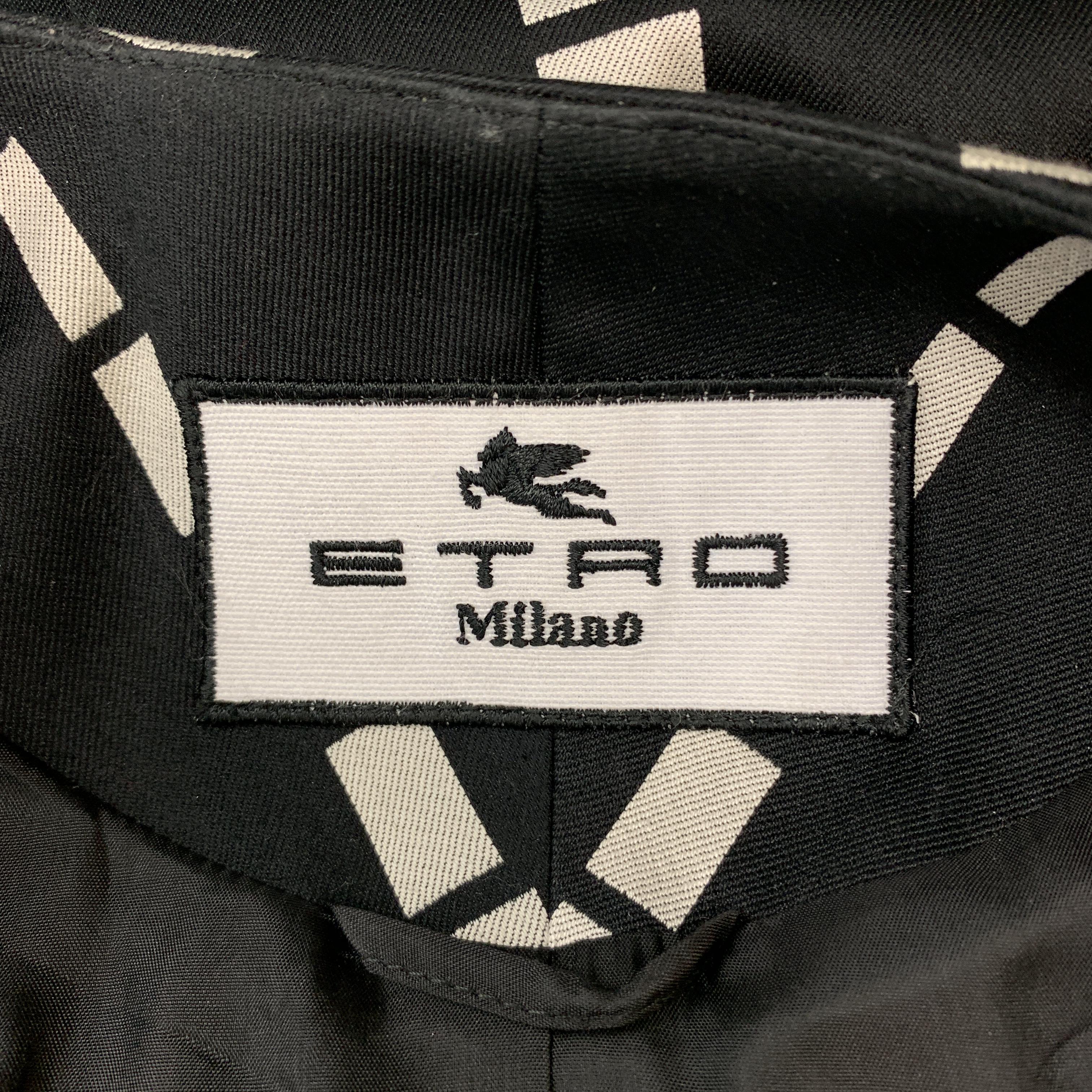 ETRO Size 6 Black & White Geometric Stripe V Neck PLeat Skirt Coat 3