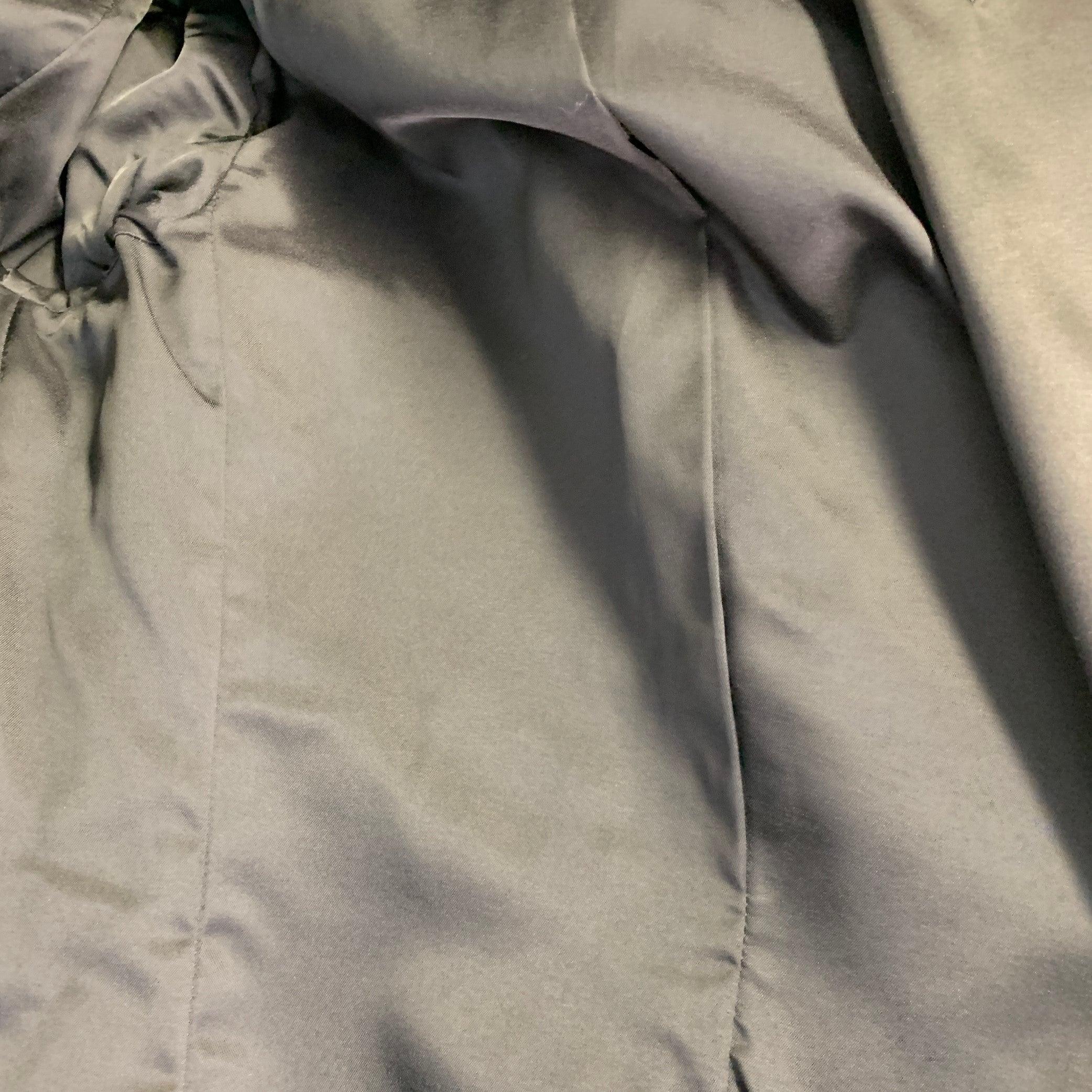 ETRO Größe 8 Schwarz Blau Metallisch Geometrisch Peak Revers Jacke Blazer im Angebot 4