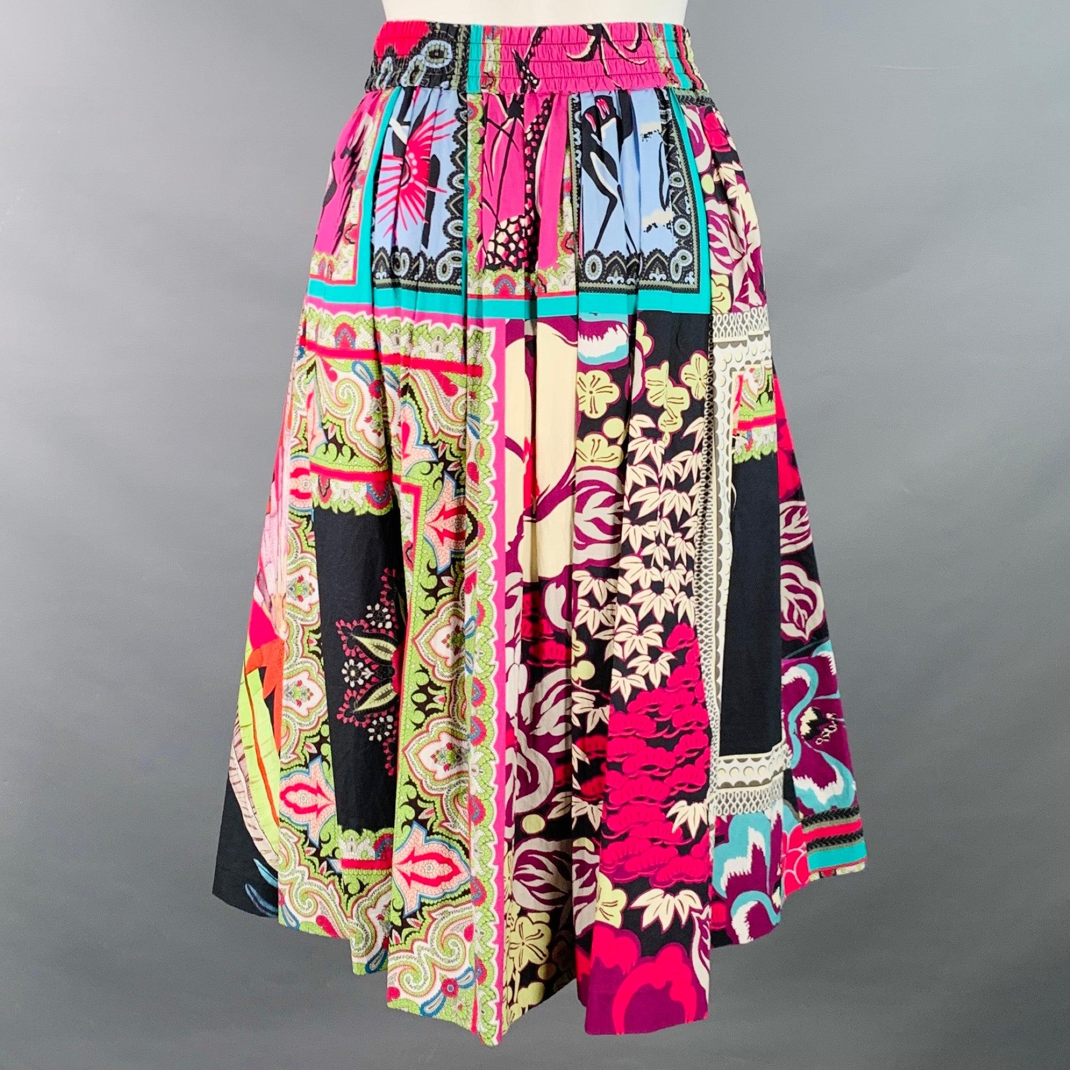 ETRO midi skirt
in a vibrant multicolor cotton woven fabric featuring mixed floral patterns, and elastic waistband.
Made in Italy.Excellent Pre-Owned Condition. 

Marked:   IT 44 

Measurements: 
  Waist: 28 inches Hip: 40 inches Length: 25.75