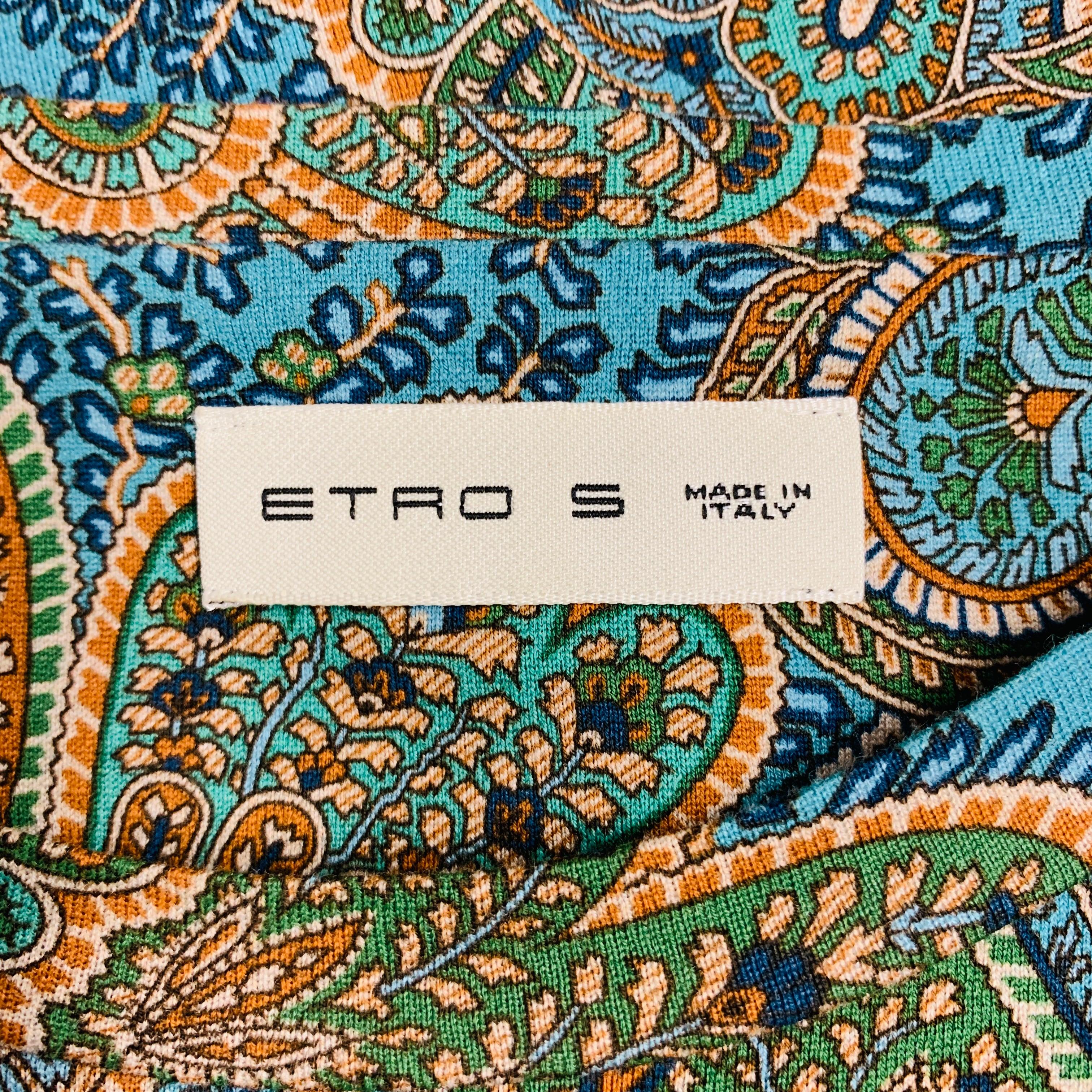 ETRO T-shirt col ras du cou en coton à motif cachemire bleu orange, taille S en vente 1