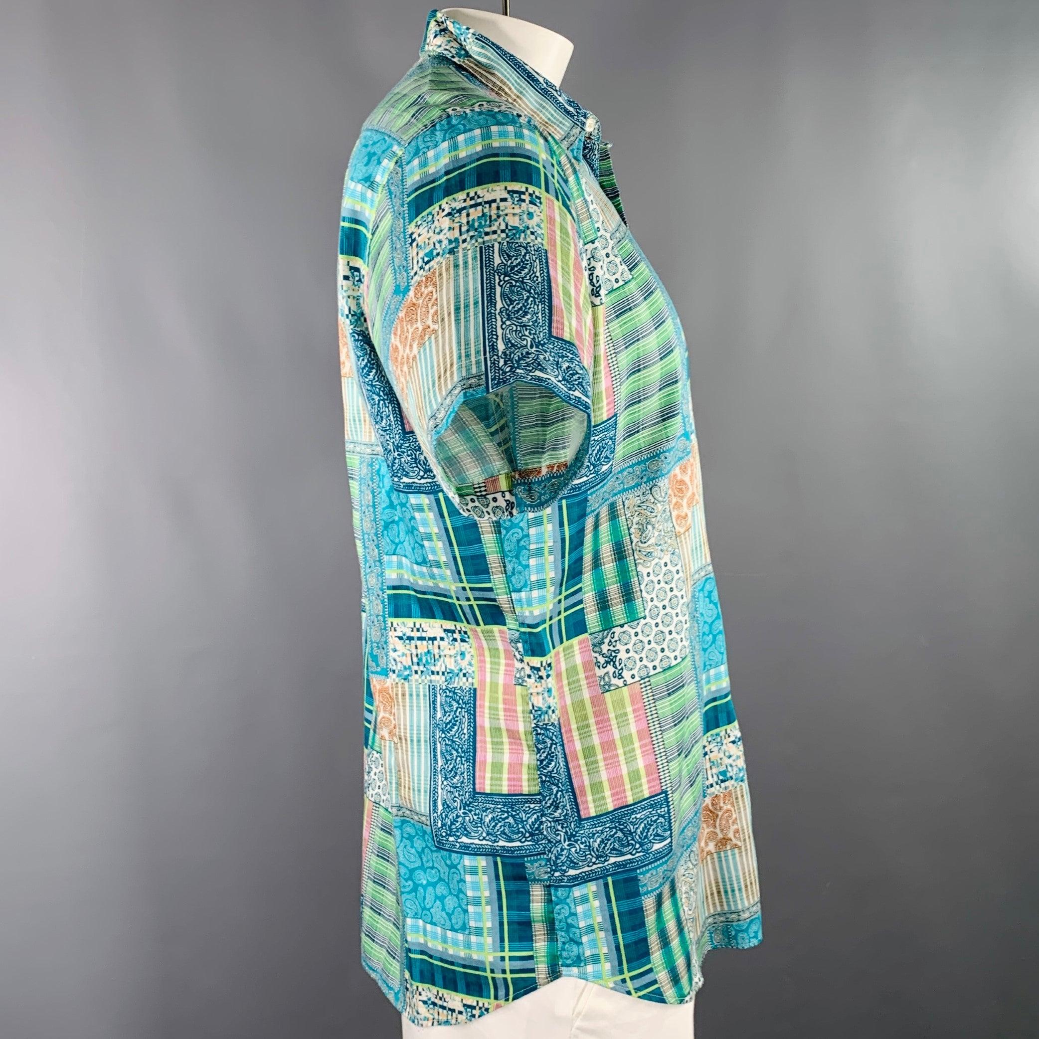 ETRO short sleeve shirt
in a blue and green cotton woven fabric featuring a patchwork paisley pattern, one pocket, and button closure. Made in Italy.Excellent Pre-Owned Condition. 

Marked:   XL 

Measurements: 
 
Shoulder: 17 inches  Chest: 47