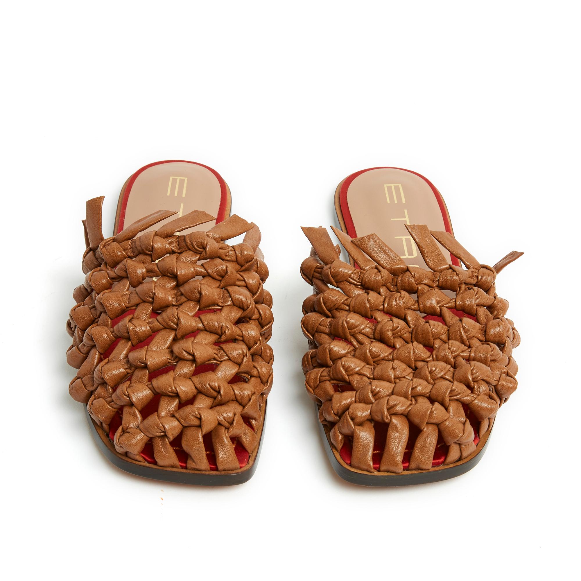 Etro Toffee Leather Intrecciato Flats EU38.5 New In New Condition For Sale In PARIS, FR