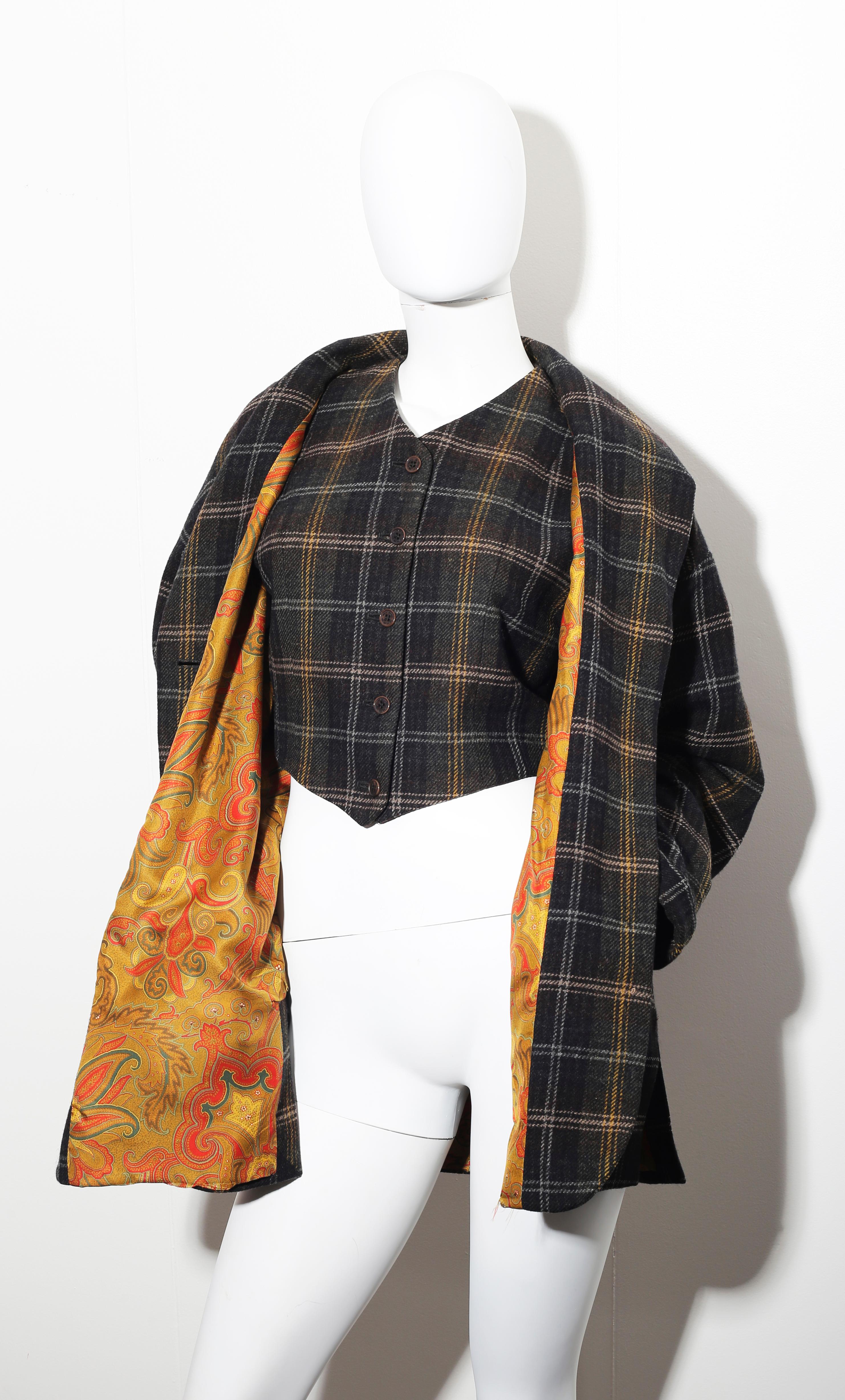 Etro twinset sport jacket and gilet  in freeze wool tartan design in blues In Good Condition In  Bilbao, ES
