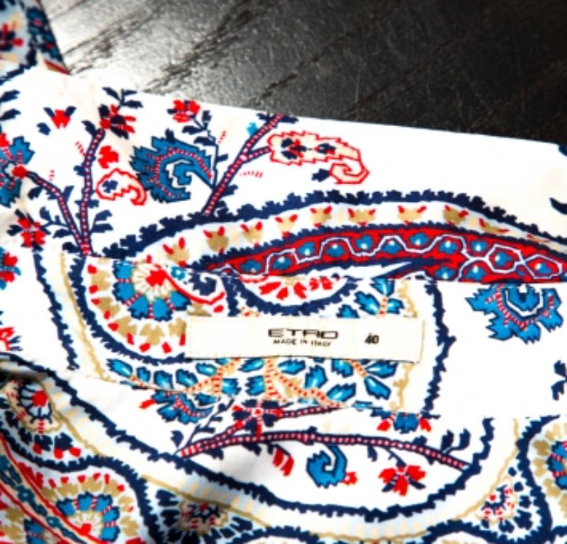 Etro Camisa blanca de algodón elástico con estampado floral de Paisley S en Bueno estado para la venta en Dubai, Al Qouz 2