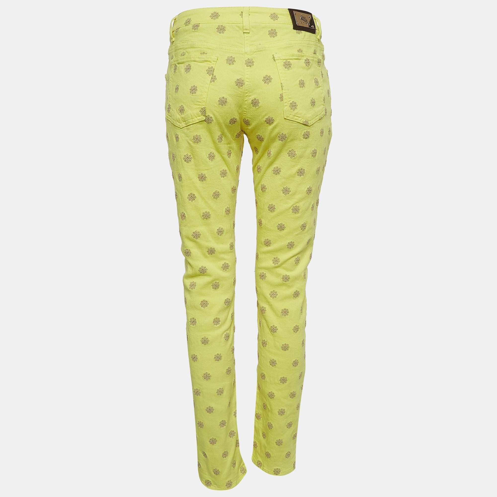 Taillé par Etro, ce jean apporte une touche de classe à votre ensemble. Ils sont conçus pour offrir un maximum de confort sans compromettre le style. Cette pièce richement créée vous donnera certainement une allure ultra-stylisée. 