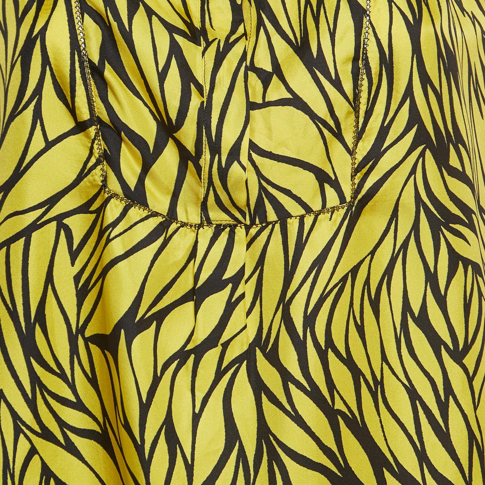 Etro Yellow Leaf Printed Silk Sleeveless Top M In New Condition For Sale In Dubai, Al Qouz 2