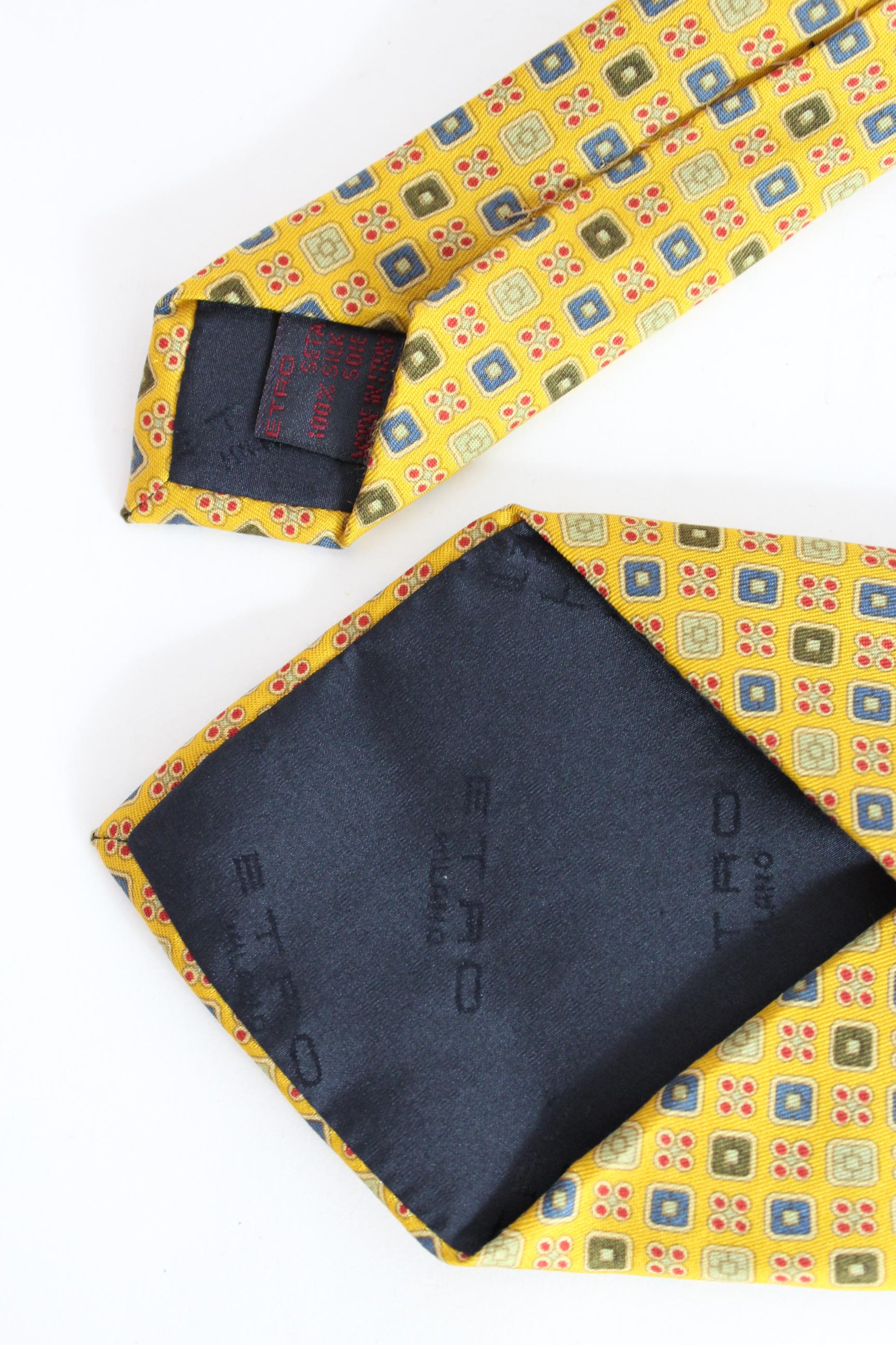 Etro Gelb-Rote Seidenkrawatte im Vintage-Stil im Zustand „Hervorragend“ im Angebot in Brindisi, Bt