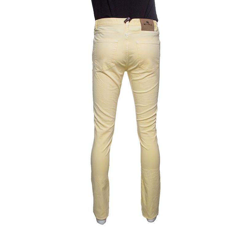 These washed effect jeans from Etro are a perfect addition to your denim collection.The Italian pair looks lovely in yellow, is made of a cotton blend and features a straight fit silhouette. Equipped with front and back pockets, these trousers are