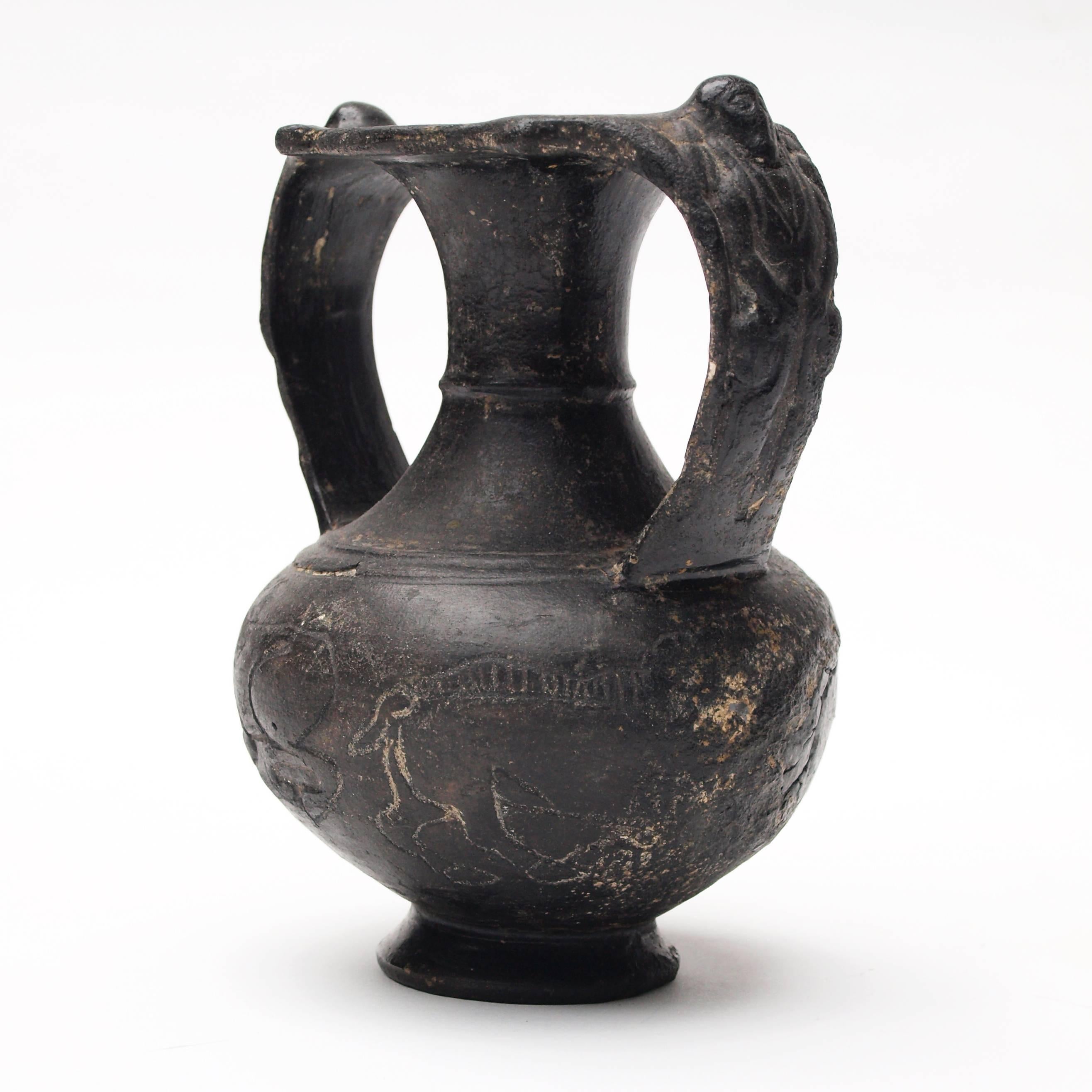 etruscan black pottery
