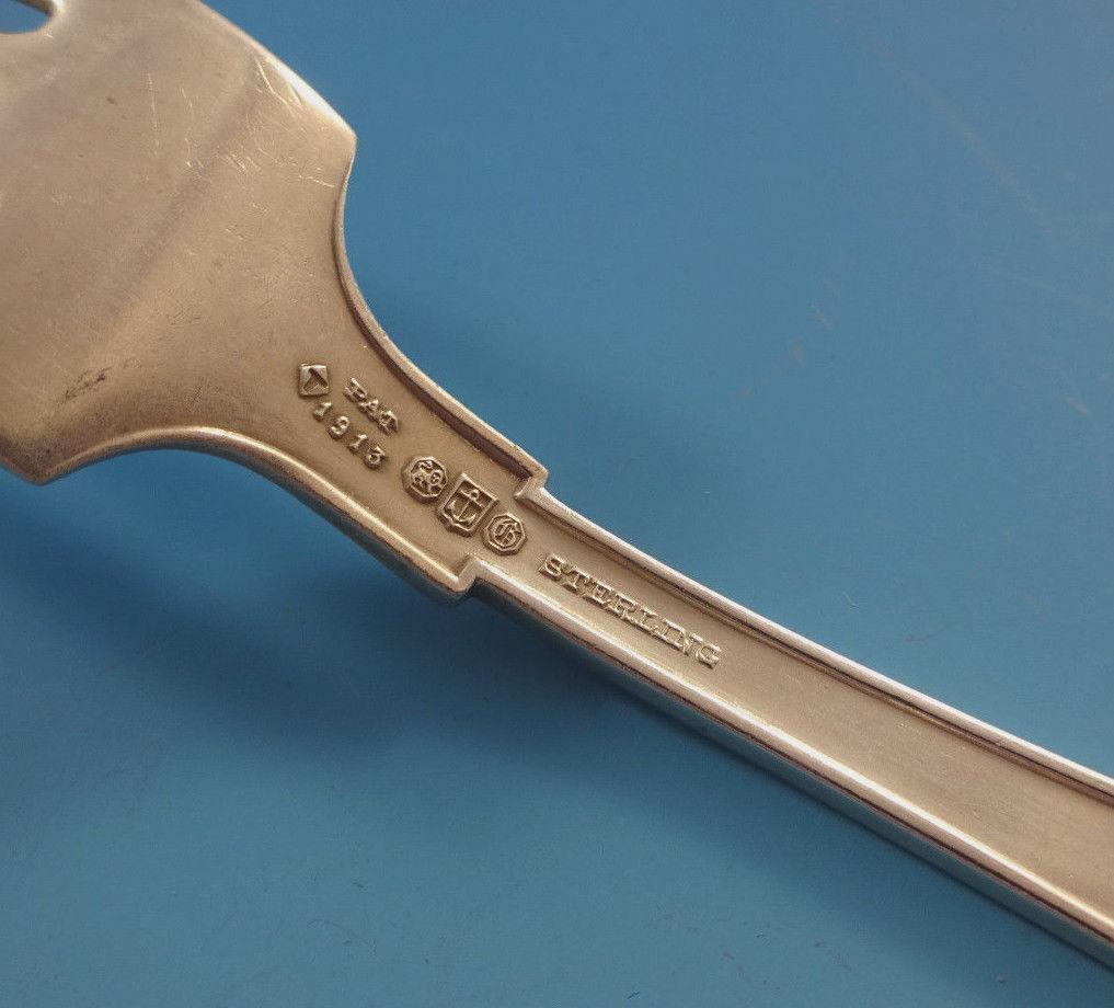Etruscan by Gorham Sterling Silver Flatware Set For 12 Service 48 Pieces In Excellent Condition For Sale In Big Bend, WI