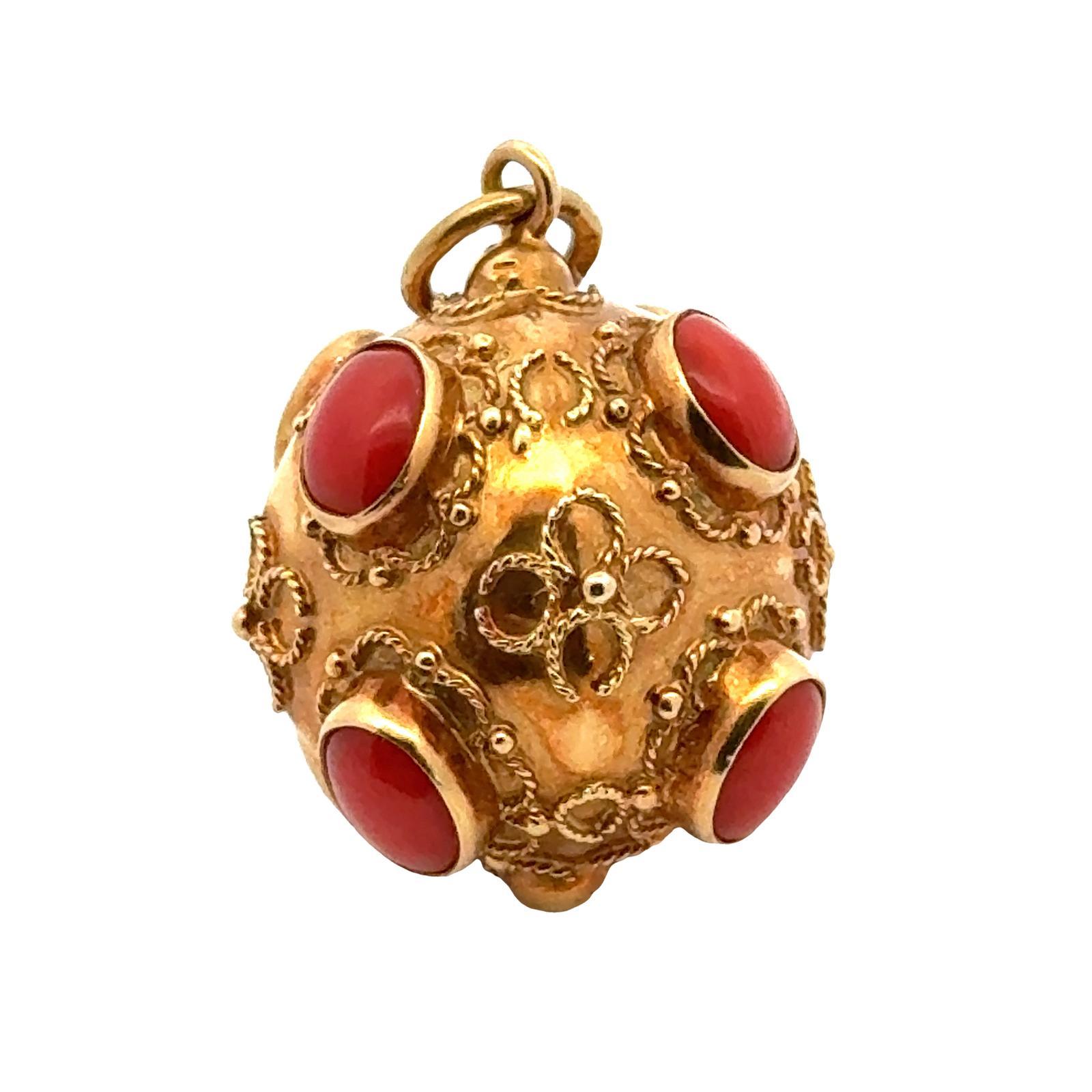 Cabochon Etruscan Coral 18 Karat Yellow Gold Round Vintage Fob Charm Pendant For Sale