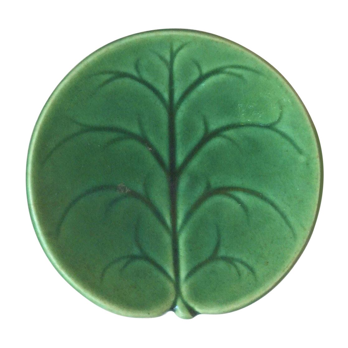 Etruscan Green Majolica Leaf Butter Pat, circa 1890