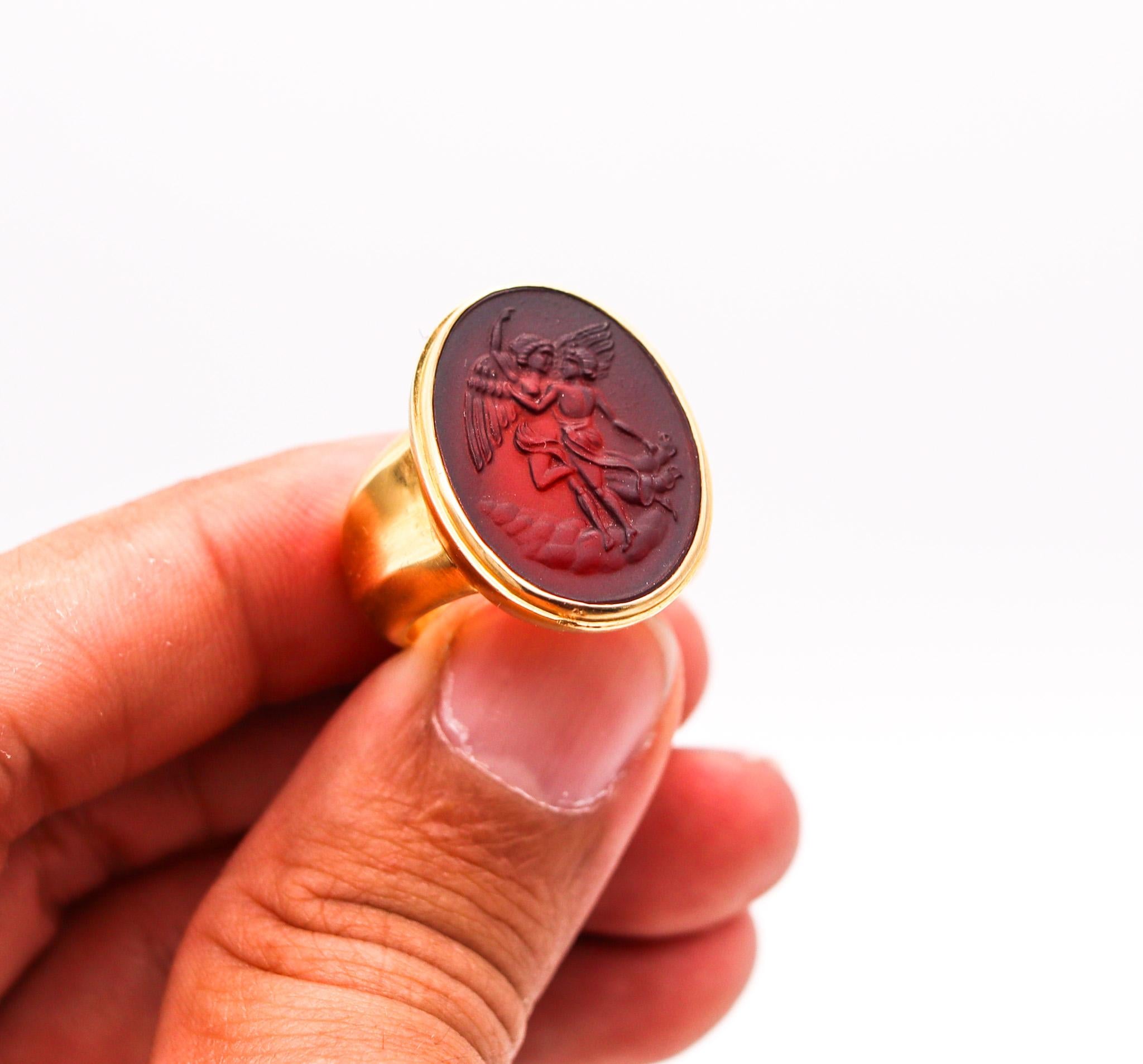 Women's or Men's Etruscan Intaglio Signet Cocktail Ring With Carved Carnelian In 18Kt Yellow Gold For Sale