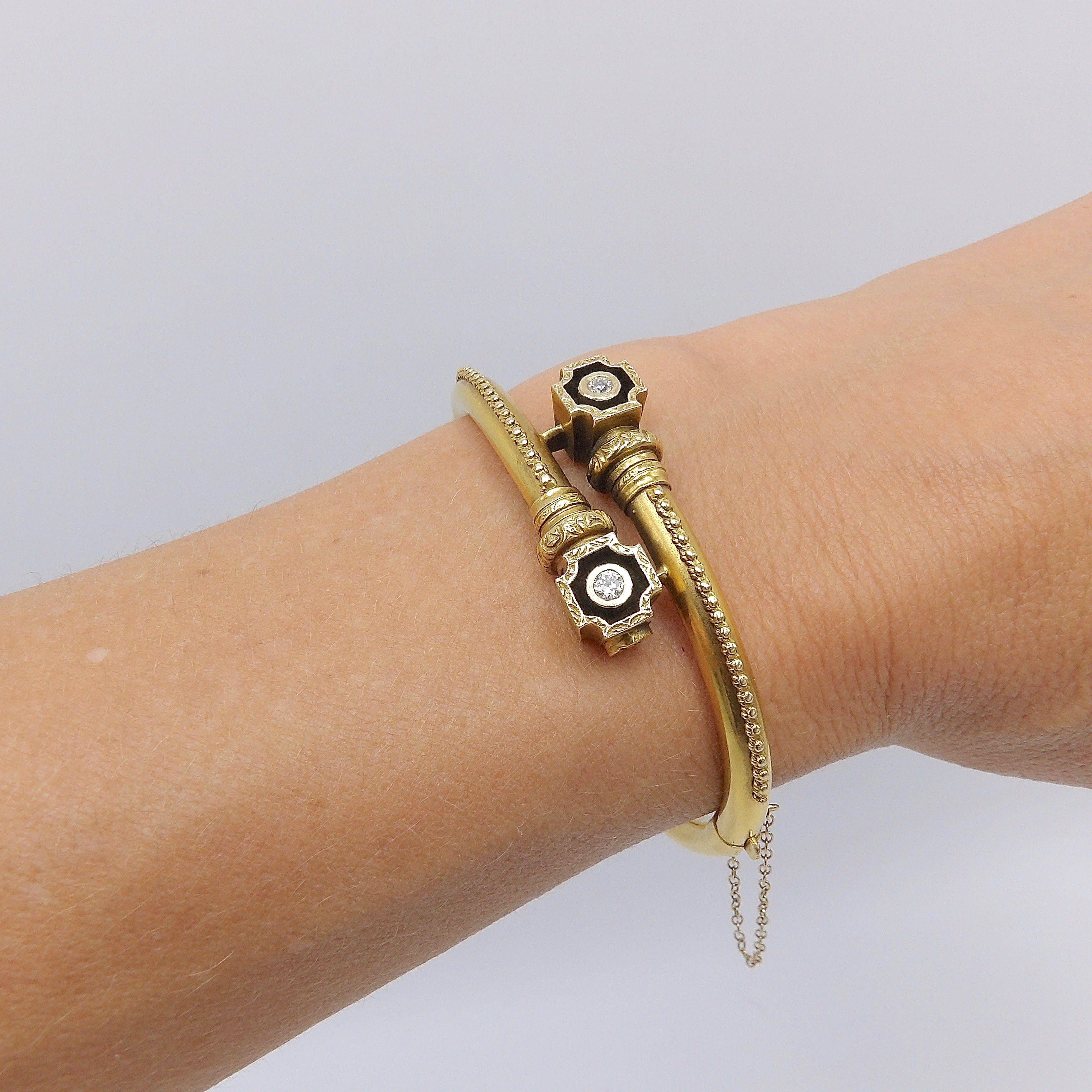 Bypass-Armband aus 14 Karat Gold im neoetruskischen Stil mit Diamanten im Angebot 4