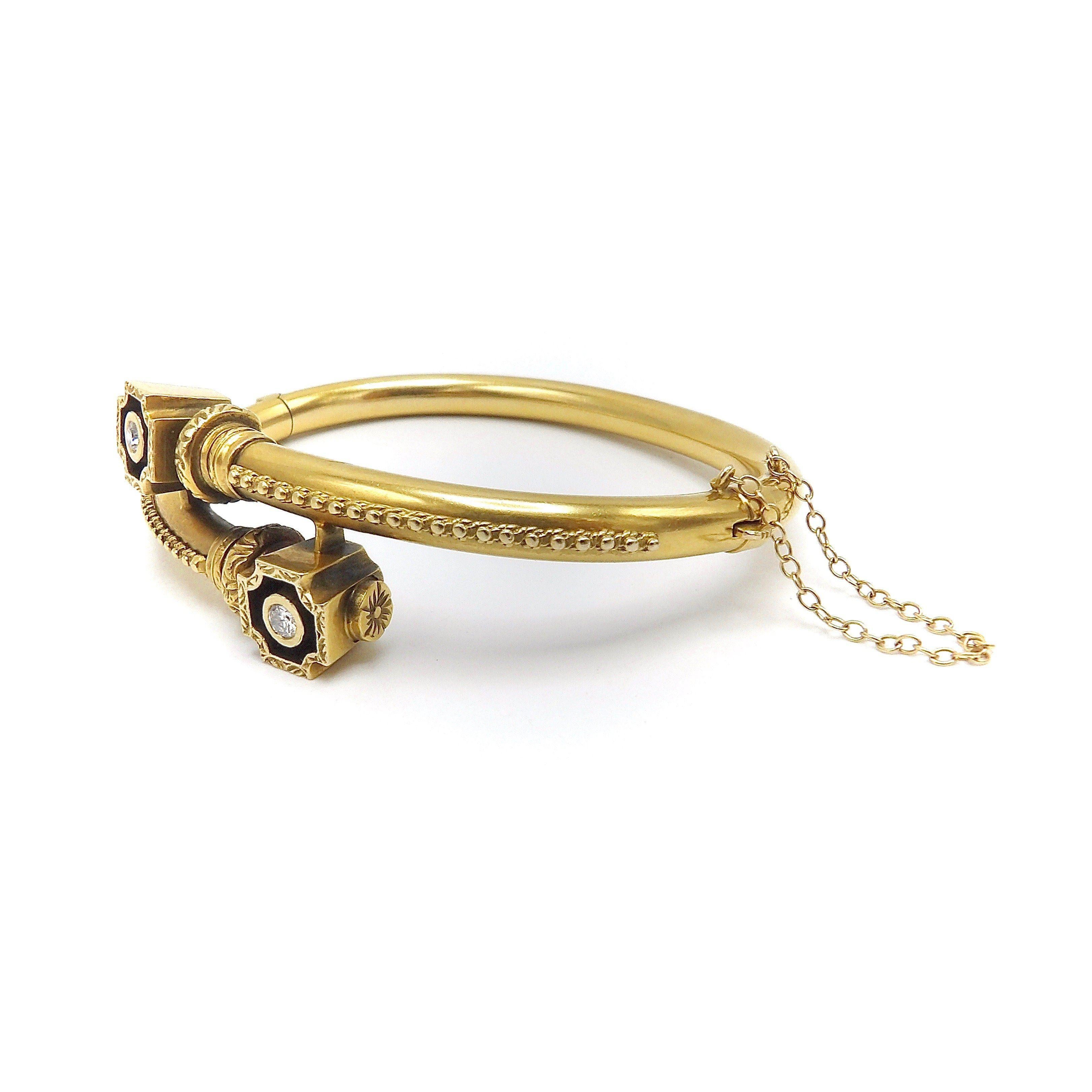 Bypass-Armband aus 14 Karat Gold im neoetruskischen Stil mit Diamanten (Alteuropäischer Schliff) im Angebot