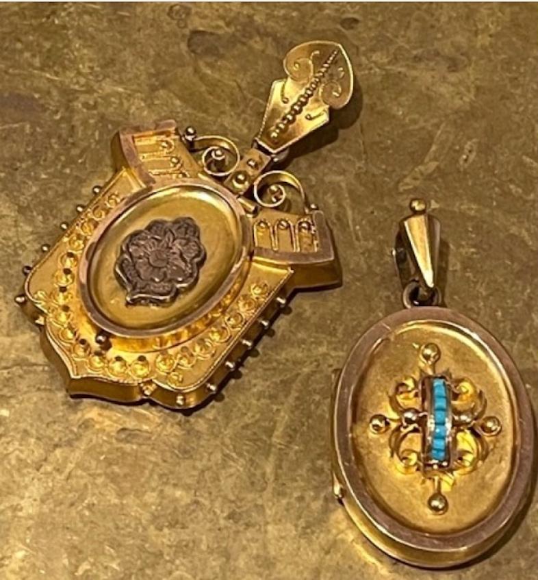 Women's or Men's Etruscan Revival 15k Gold Victorian Large Locket For Sale