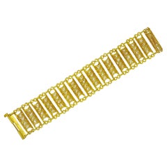 Vintage Etruscan Revival 22 Karat Gold Wide Filigree Link Bracelet