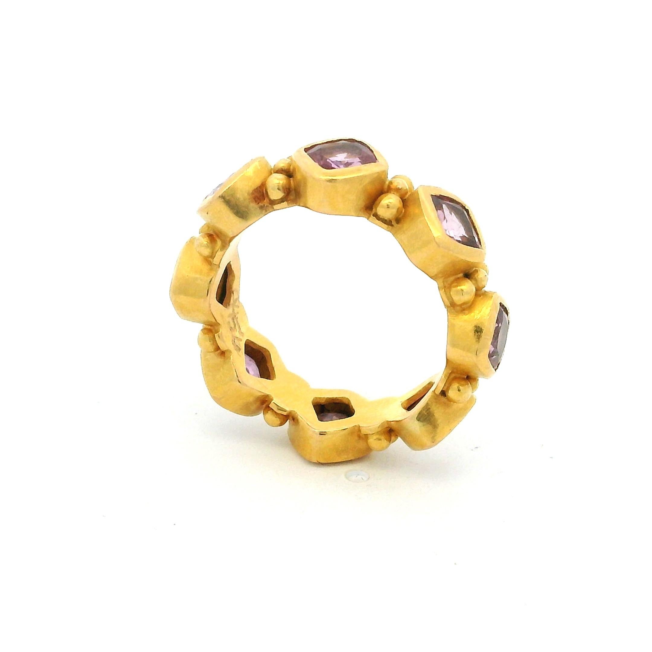 Anillo Eterno Revival Etrusco de Oro Amarillo de 22 K con Turmalina Rosa, Italiano en venta 3
