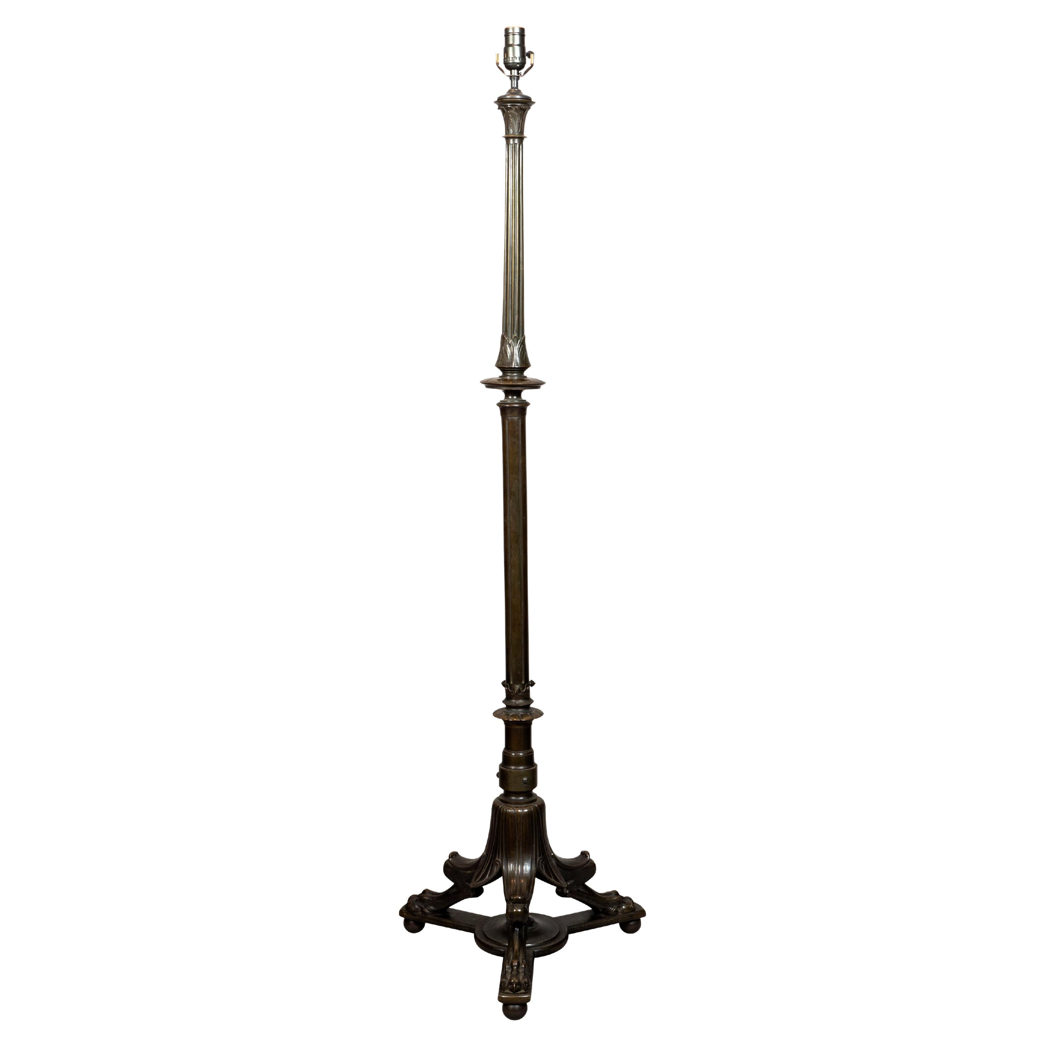 Lampadaire néo-étrusque en bronze