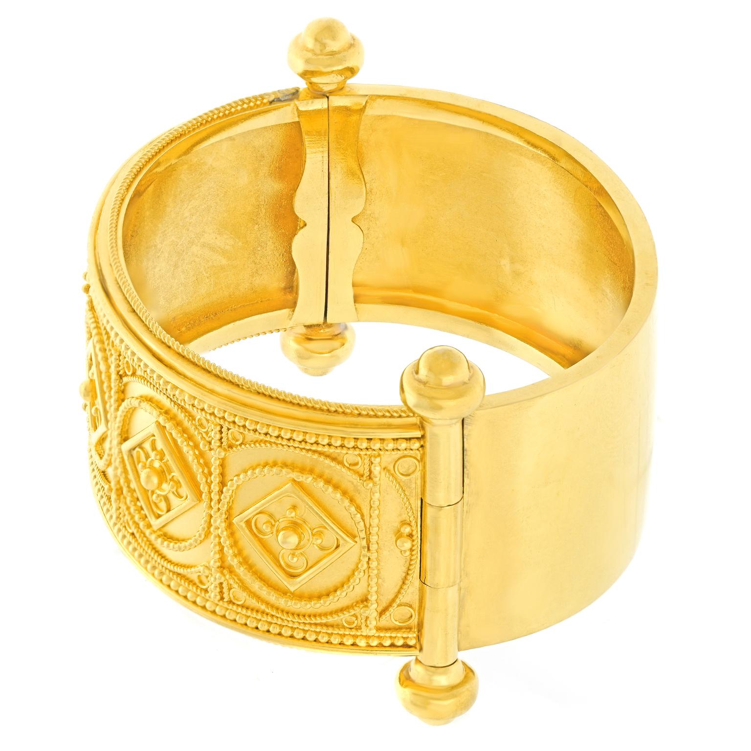 Etruscan Revival Gold Bangle In Excellent Condition For Sale In Litchfield, CT