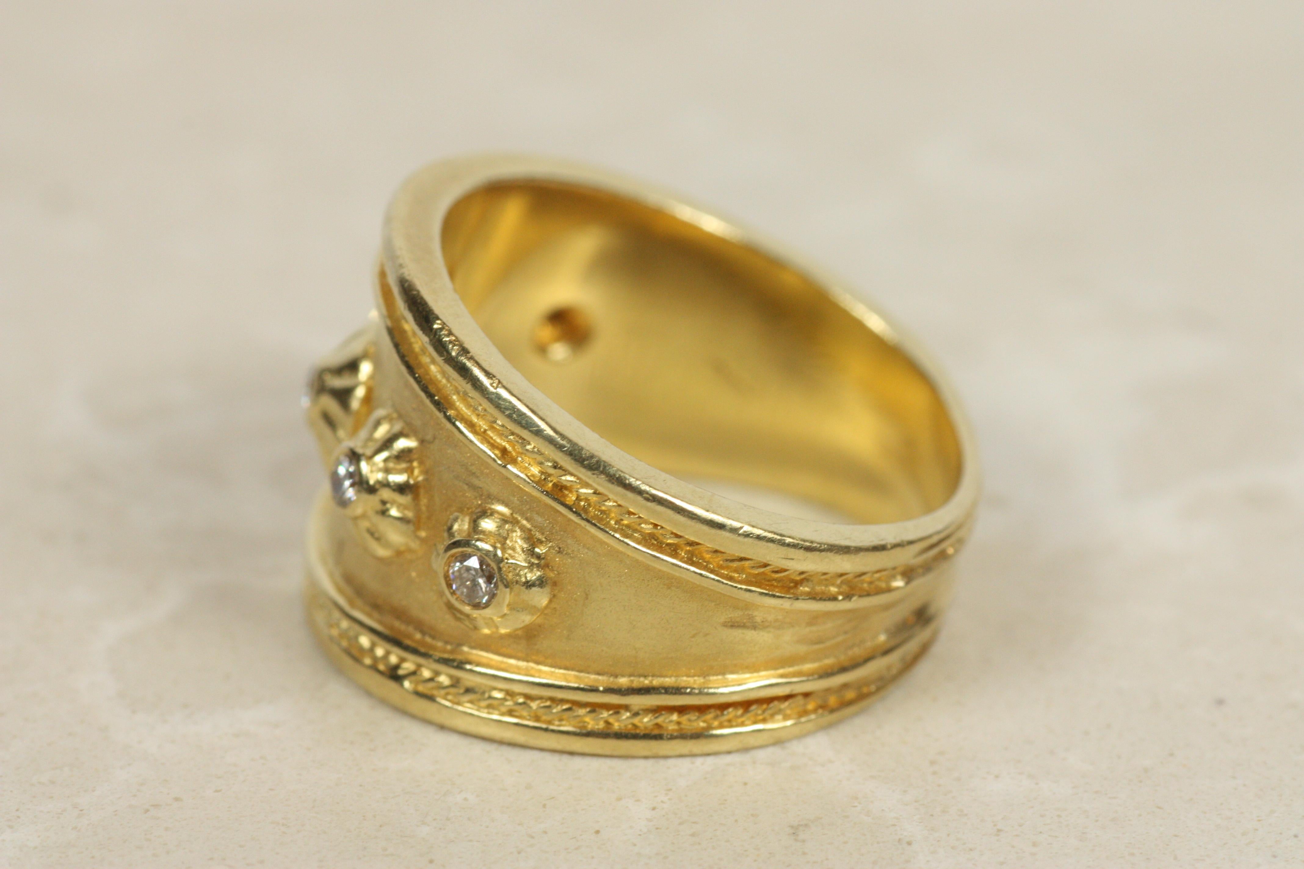 Bague néo-étrusque - or jaune 18 carats, 5 diamants ronds naturels Unisexe en vente
