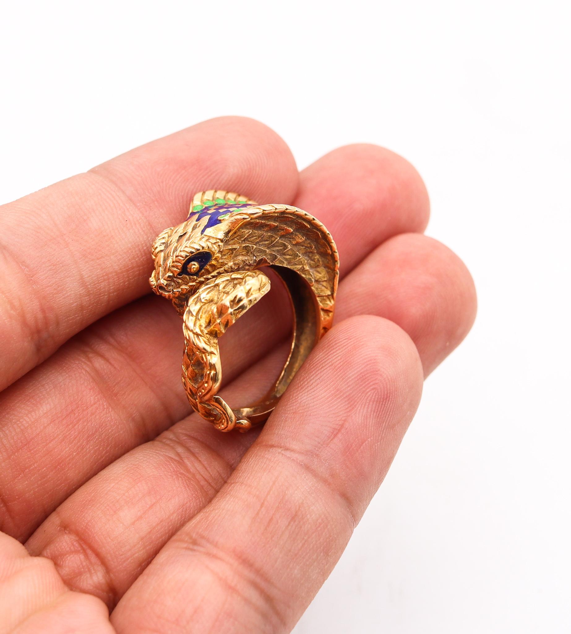 Etruscan Revival Sculpted Cobra Ring in 18kt Yellow Gold with Color Enamel For Sale 1