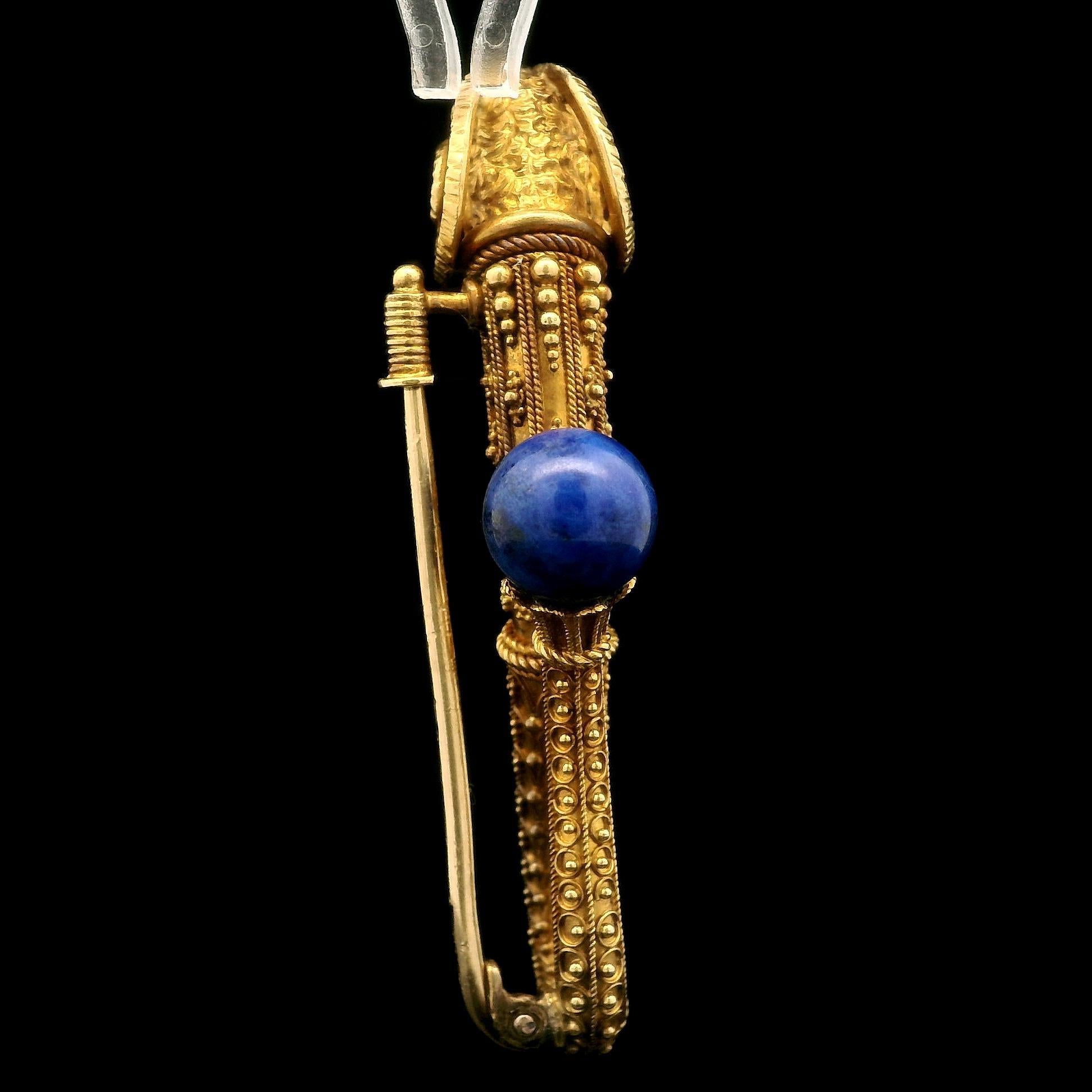 Etruscan Revival massivem Gelbgold Lapis Draht & Perlen Arbeit Widderkopf Pin Brosche für Damen oder Herren im Angebot