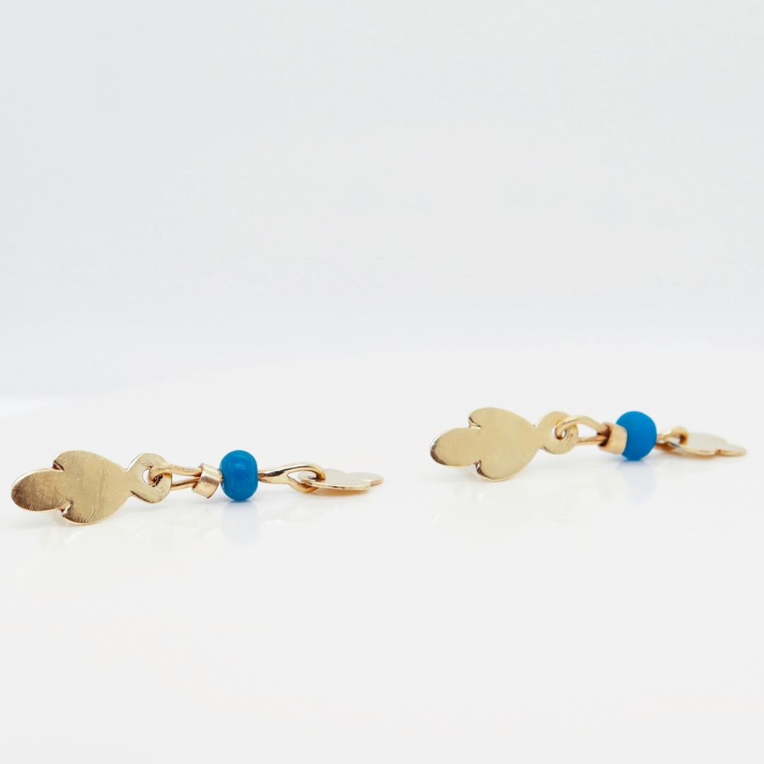 Boucles d'oreilles en goutte de style néo-étrusque en or 14 carats et perles de verre par Resia Schor Pour femmes en vente