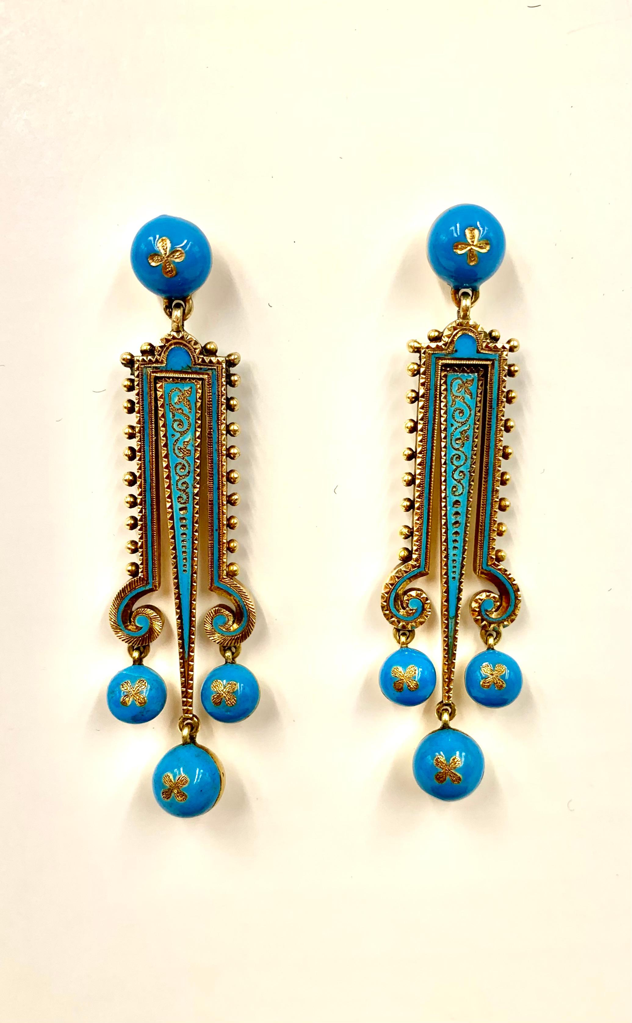 Etruscan Revival Turquoise Enamel 14K Yellow Gold Earrings and Brooch Parure For Sale 7