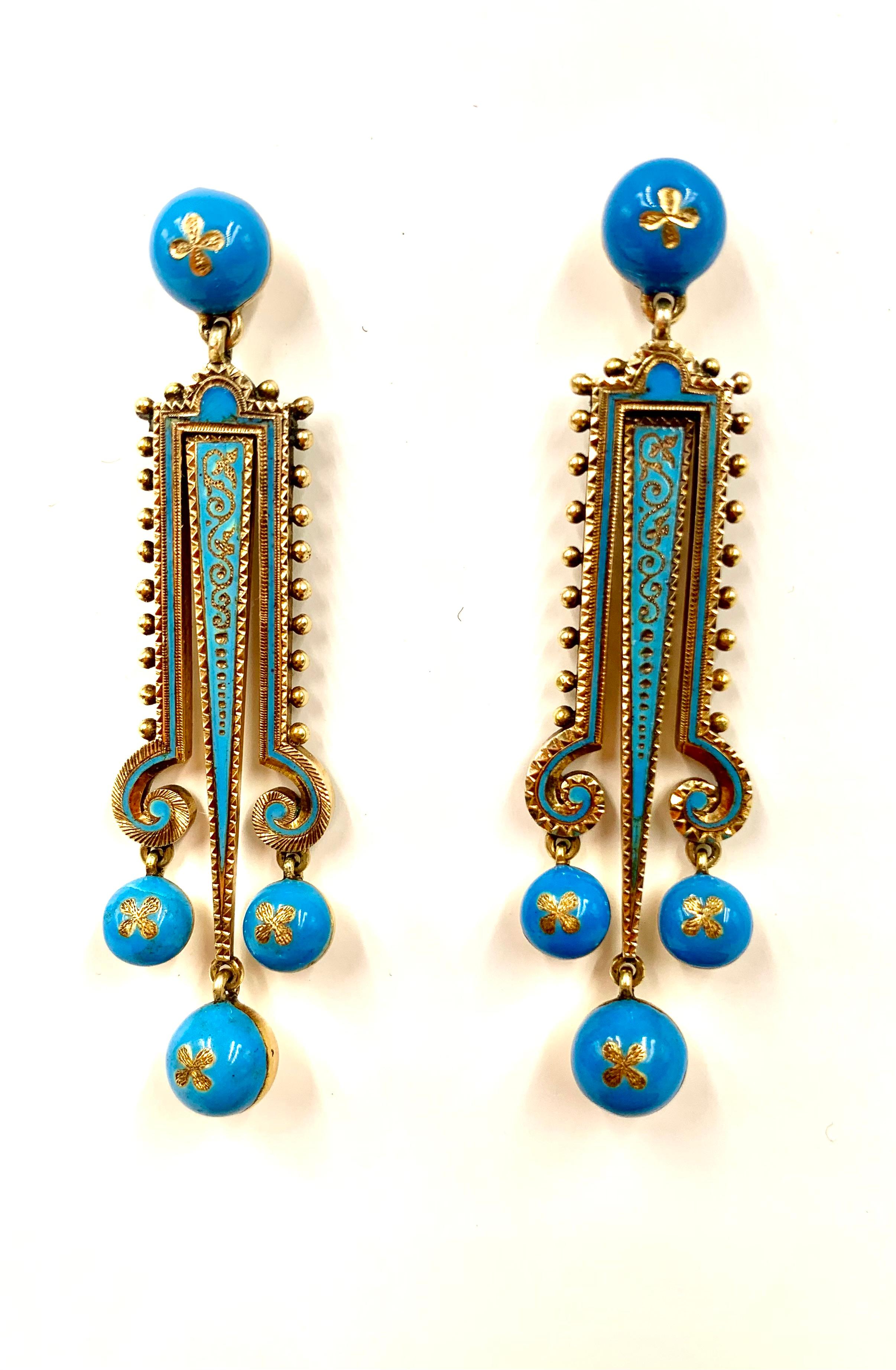 Etruscan Revival Turquoise Enamel 14K Yellow Gold Earrings and Brooch Parure For Sale 2