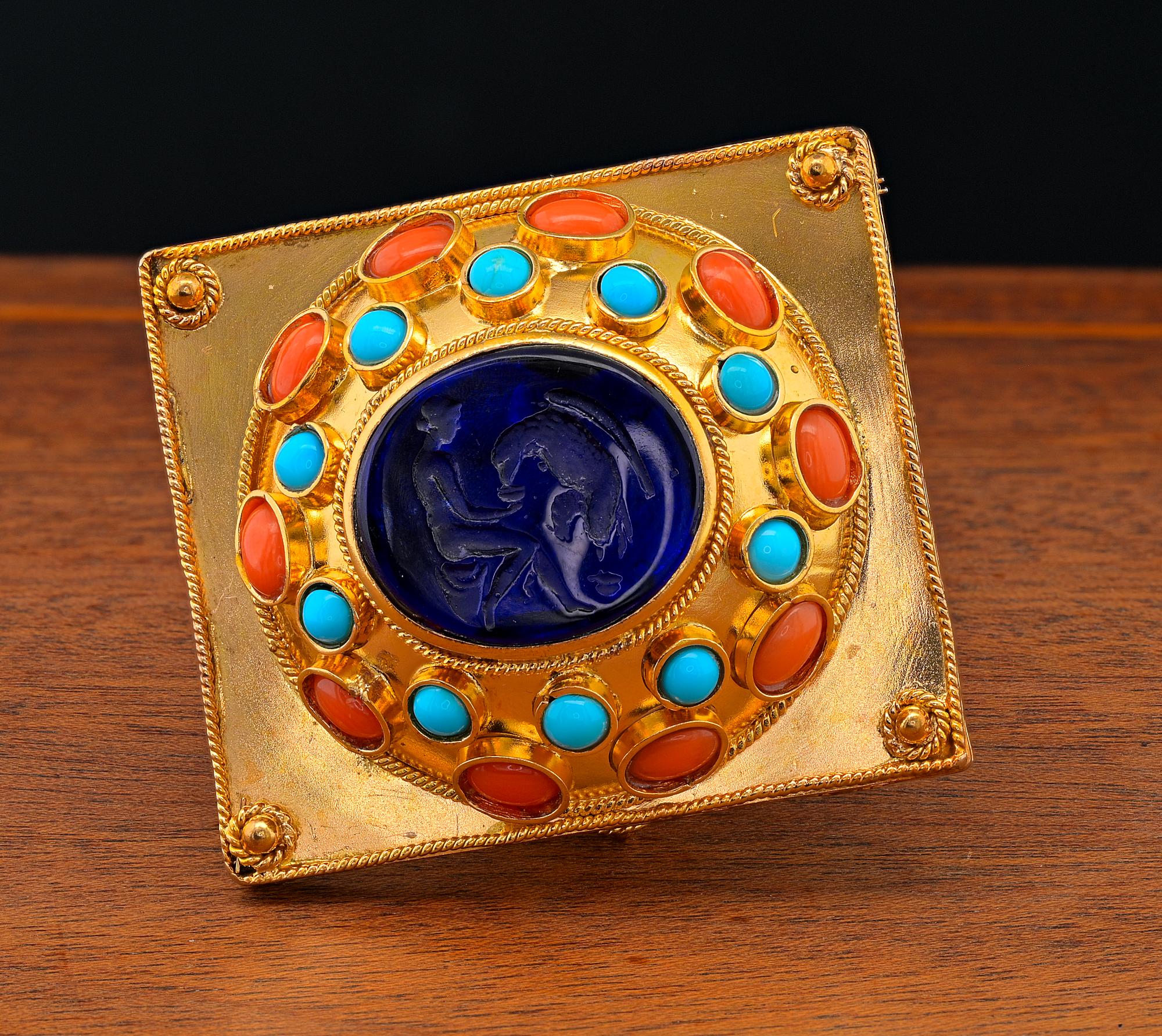 Cabochon Revival etrusco Vintage Gigantic Fob Ebe & Eagle in vendita