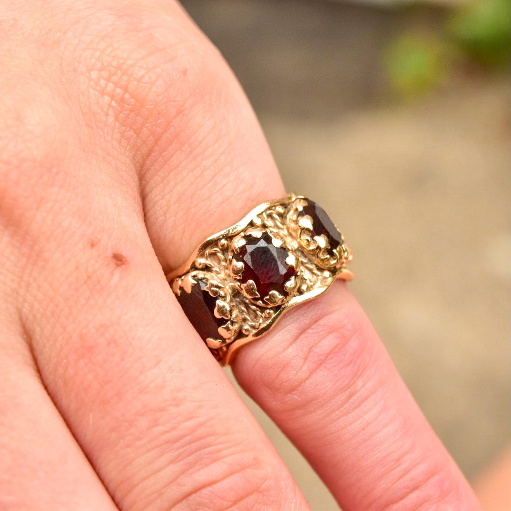 14K Granat-Eternity-Ring im etruskischen Stil im Angebot 4