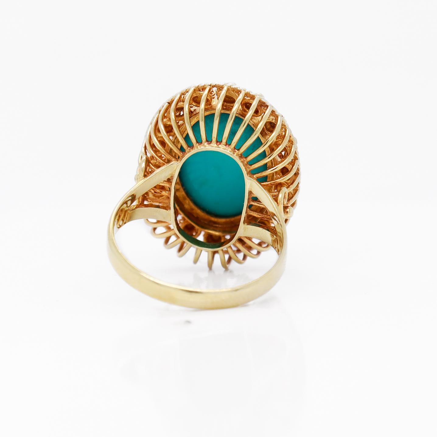 Donna Anello cocktail in stile etrusco in oro giallo 14K e turchese cabochon