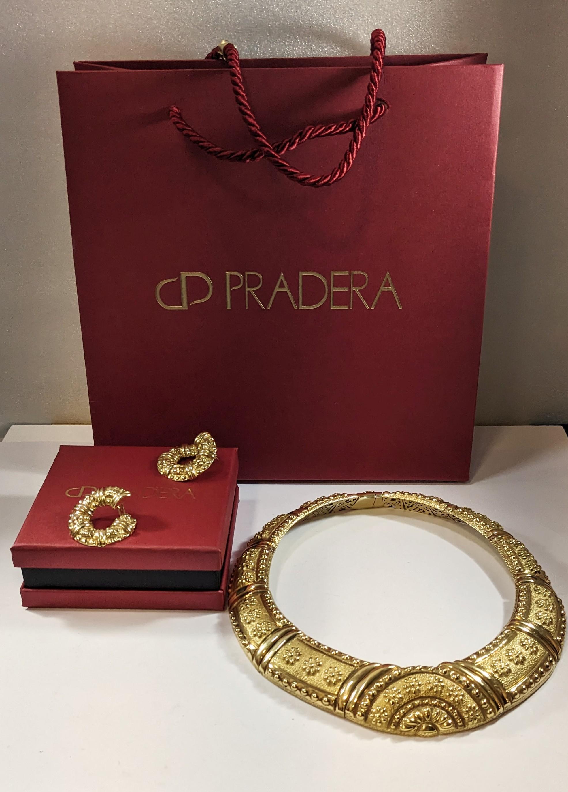 Etruscan Style Earrings in 18k Yellow Gold For Sale 2