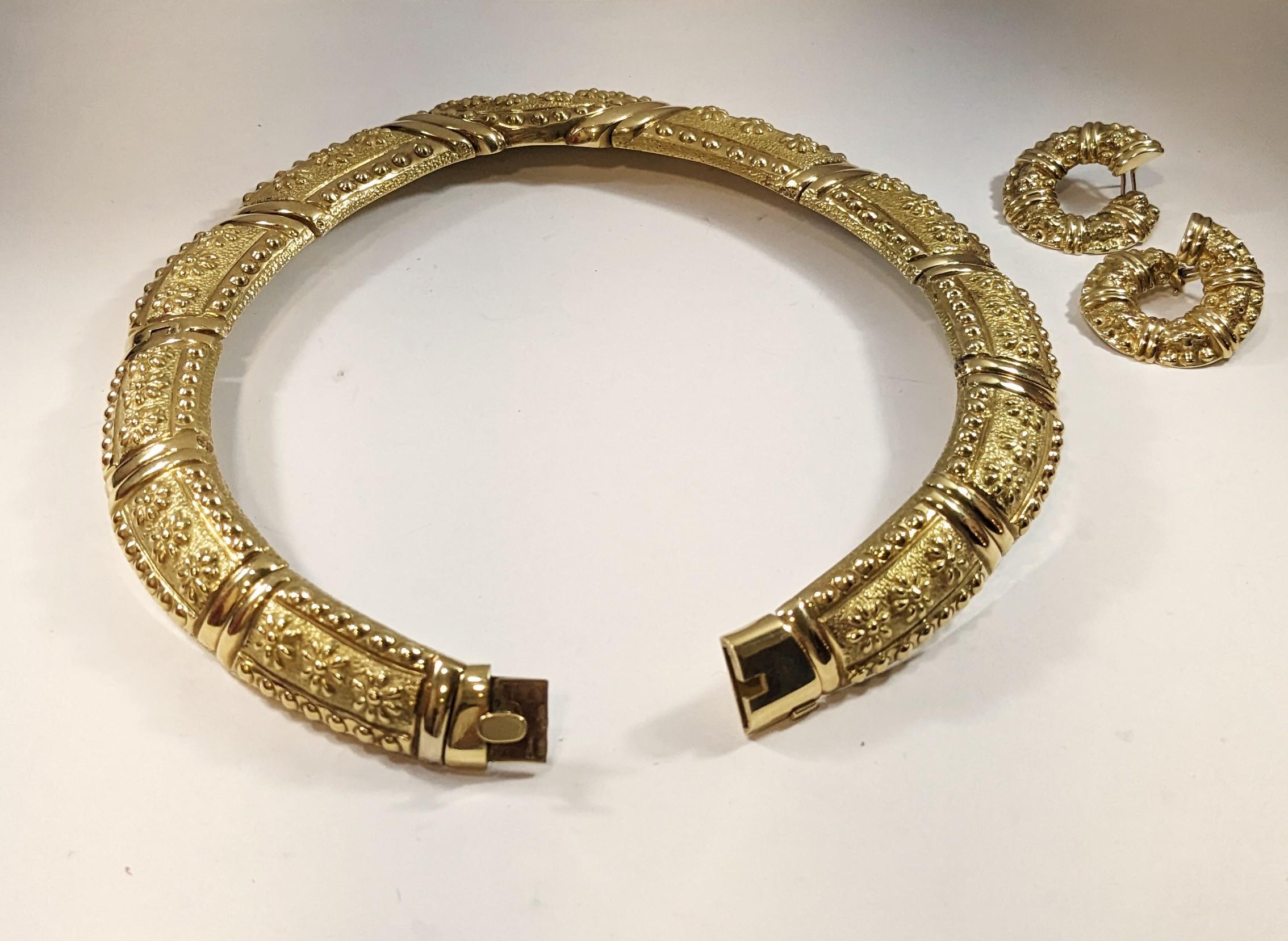 Etruscan Style Necklace and Earrings in 18k Yellow Gold In New Condition For Sale In Bilbao, ES