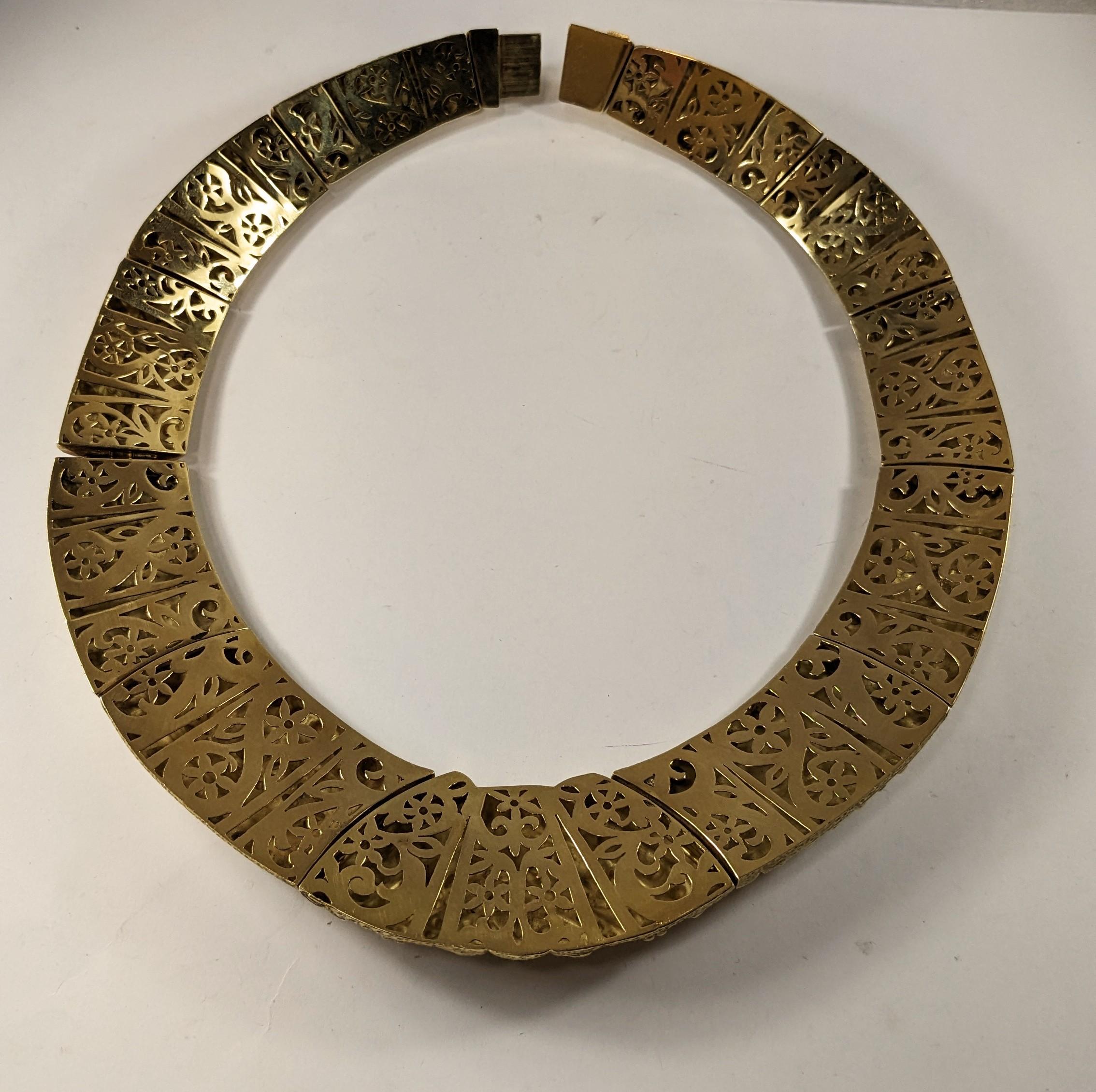 Collier étrusque en or jaune 18 carats en vente 1