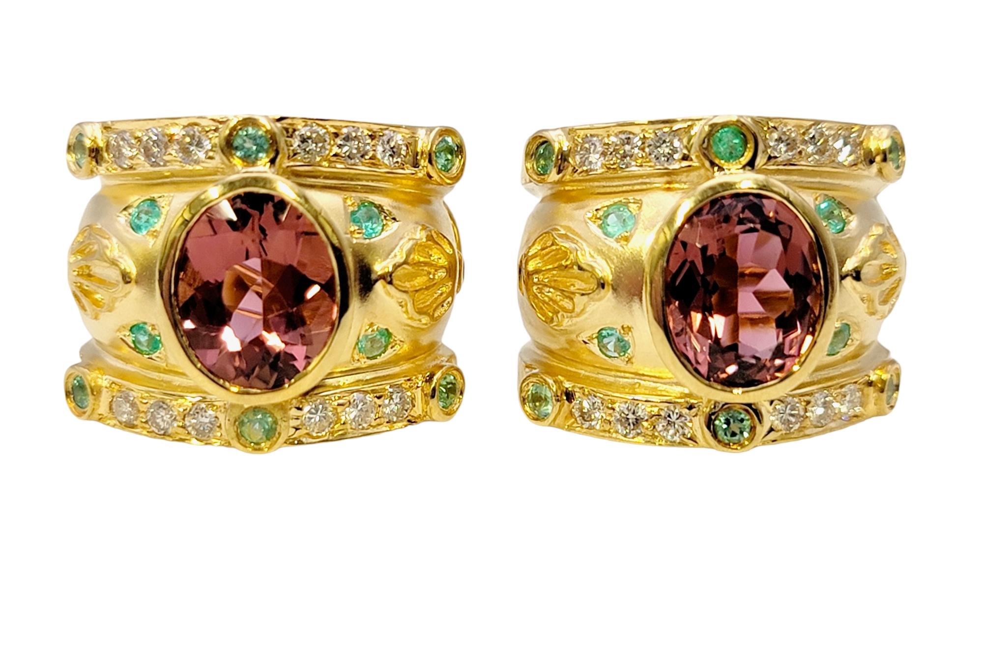 Ohrringe im etruskischen Stil mit Omega-Rücken und Diamanten und rosa und grünem Turmalin  im Zustand „Gut“ im Angebot in Scottsdale, AZ