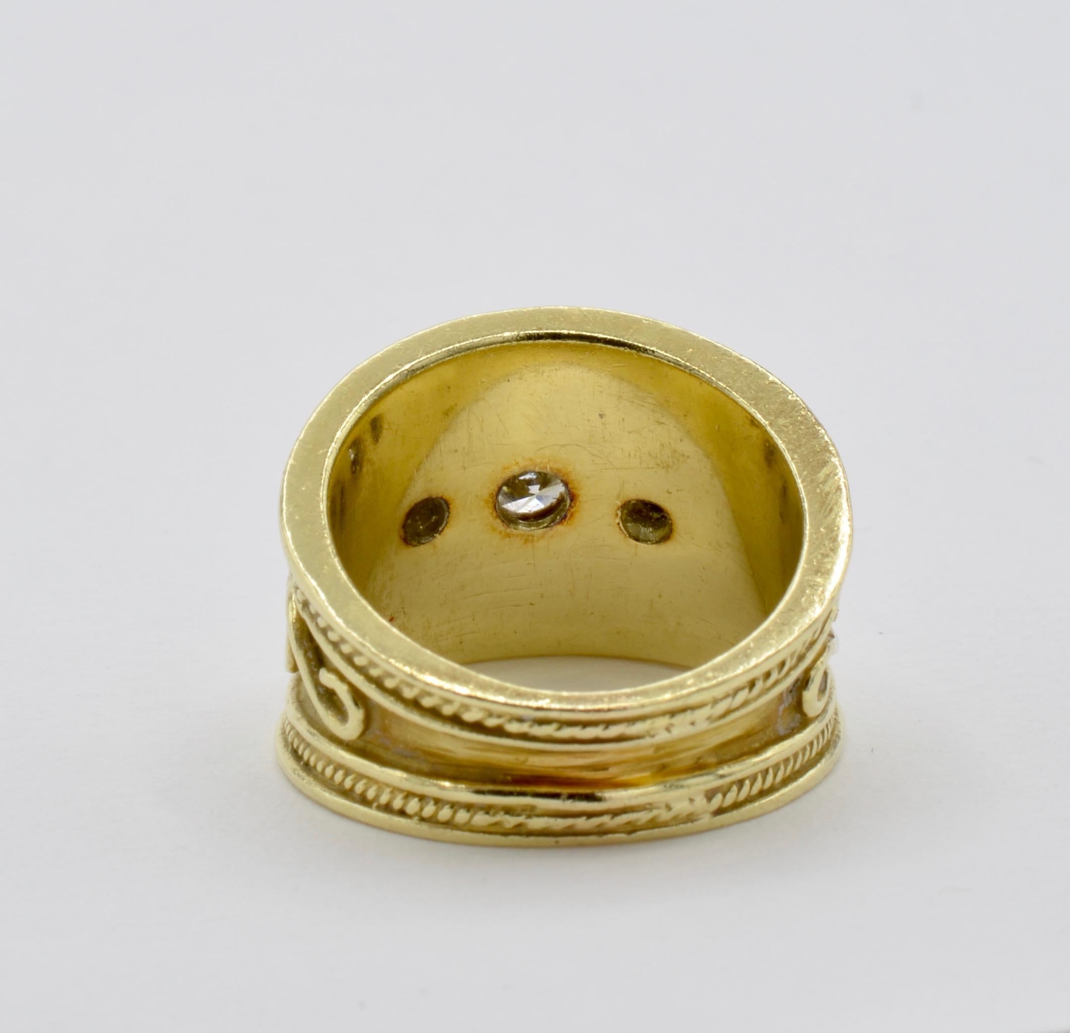 Breiter etruskischer Bandring aus Gelbgold mit Diamanten und Spiralen im Zustand „Hervorragend“ in Berkeley, CA