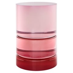 Table d'appoint « Red ETS Resin » de Niko Koronis